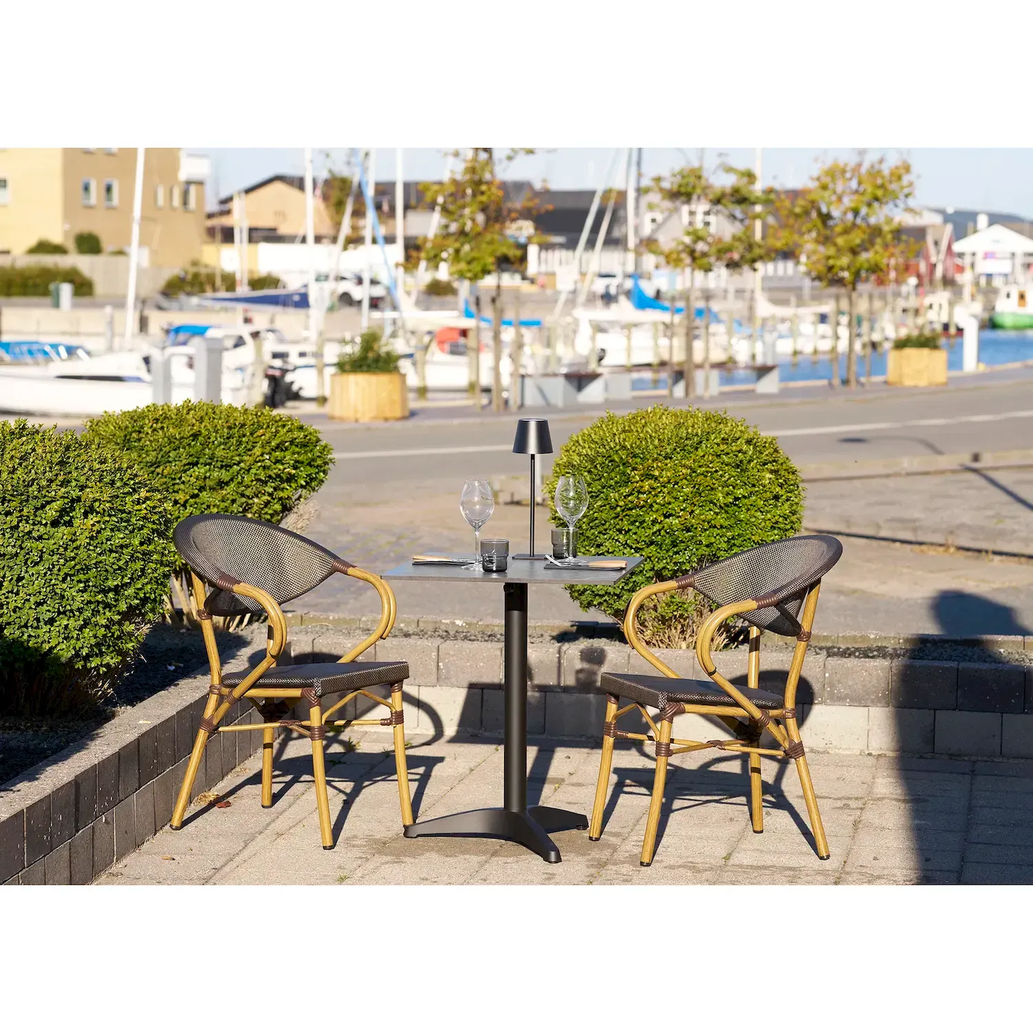 Stolik kawowy BISTRO 60x60 efekt marmuru/czarna podstawa - 7501181