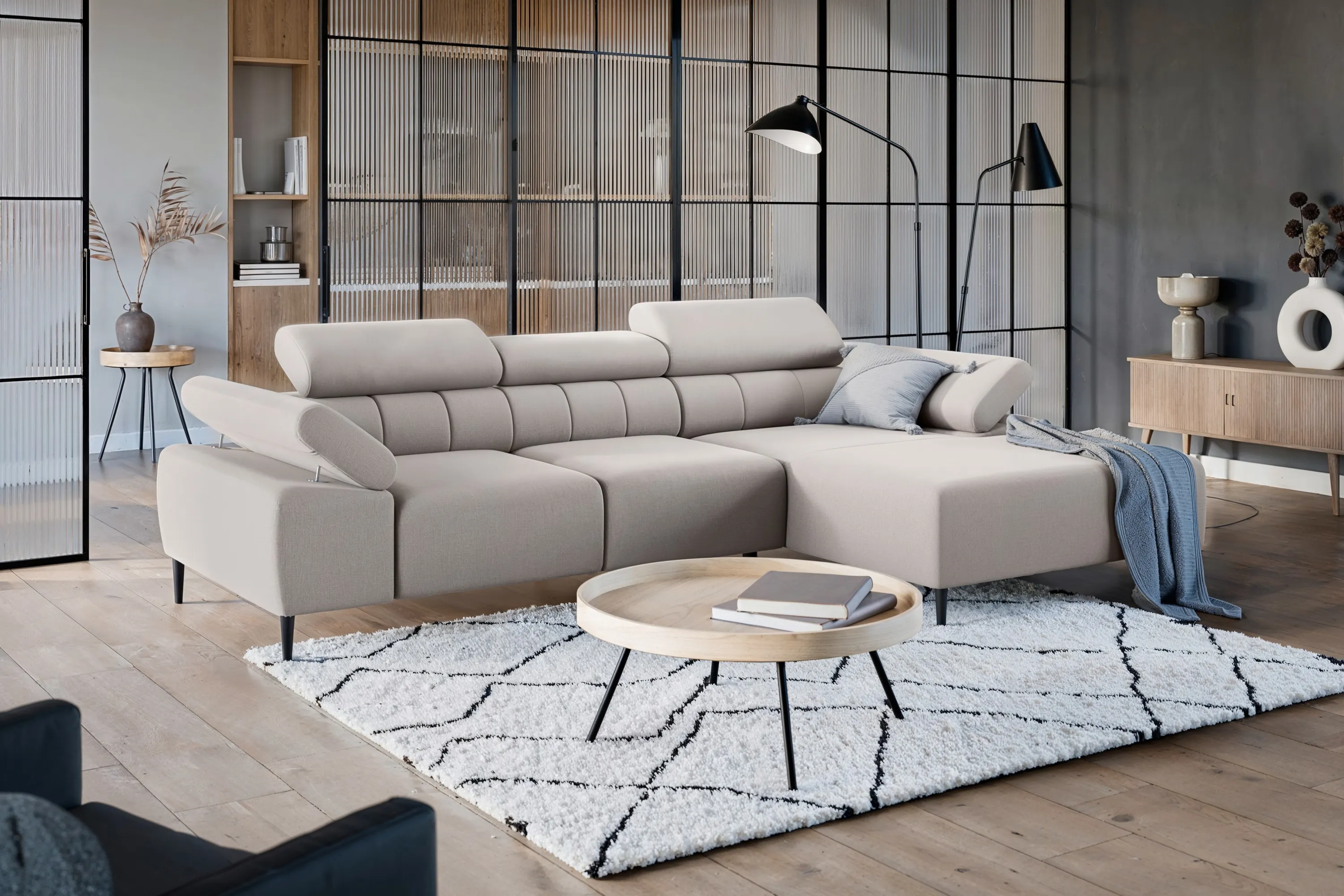 Narożnik prawostronny TALORIA MINI (Maya 01) 290x180 cm elektrycznie wysuwane siedzisko beżowy - B_162490