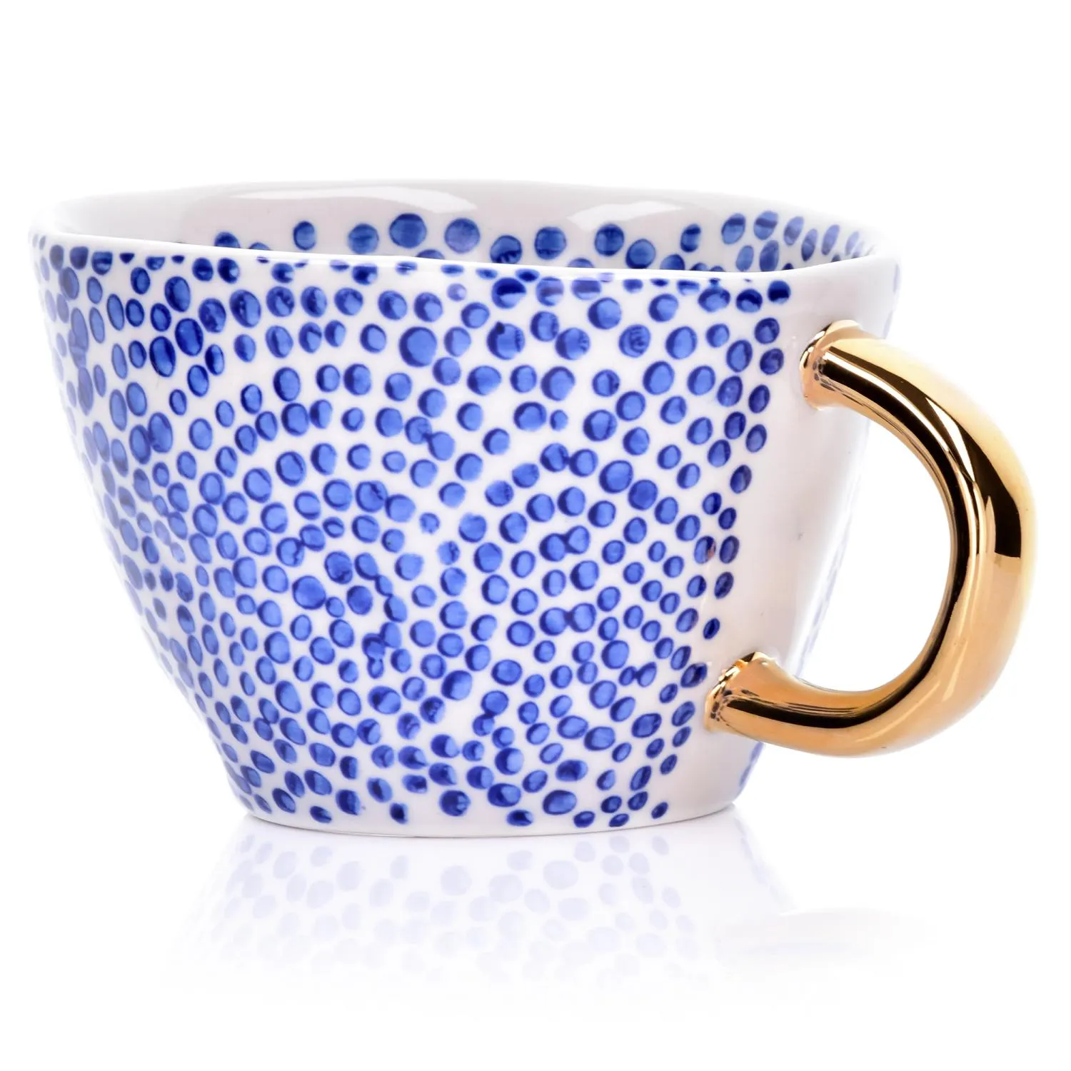 image ceramiczny kubek, niebieskie kropki, wzór kropkowy, złoty uchwyt, kubek