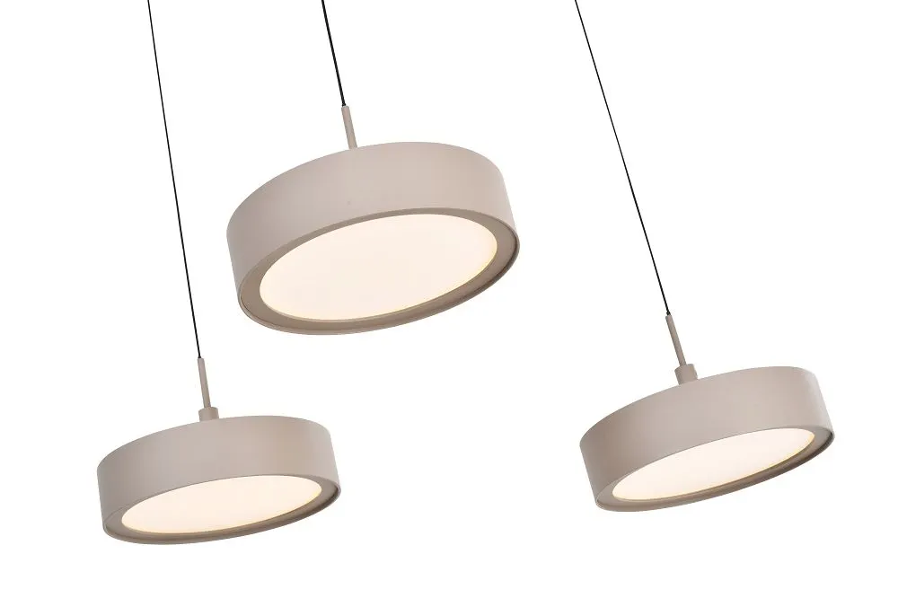 lampa wisząca, pendant light, oświetlenie domowe, design lampy, metalowy abażur
