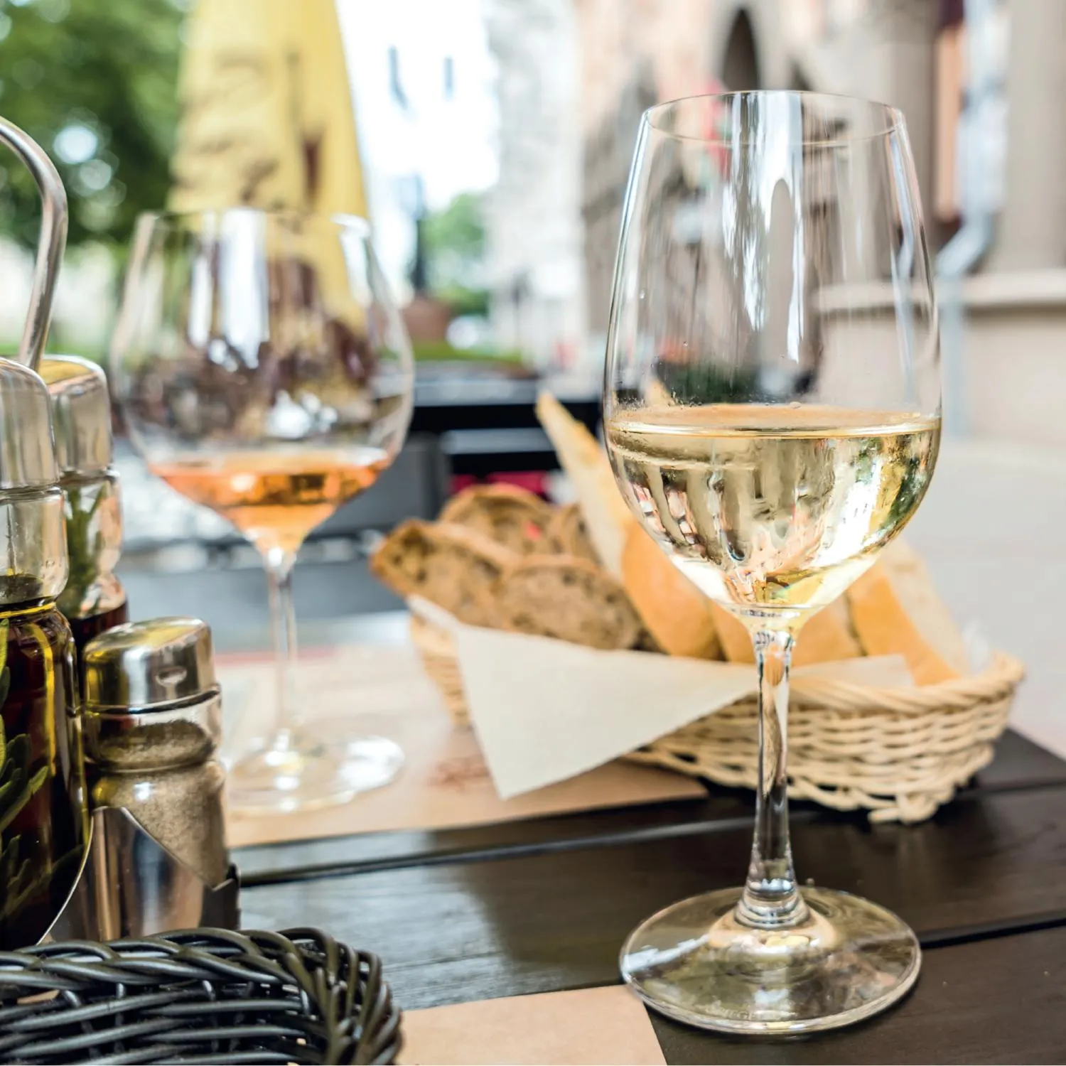 wino-grosz, glass, kieliszek, ślubny?, kieliszek do białego wina