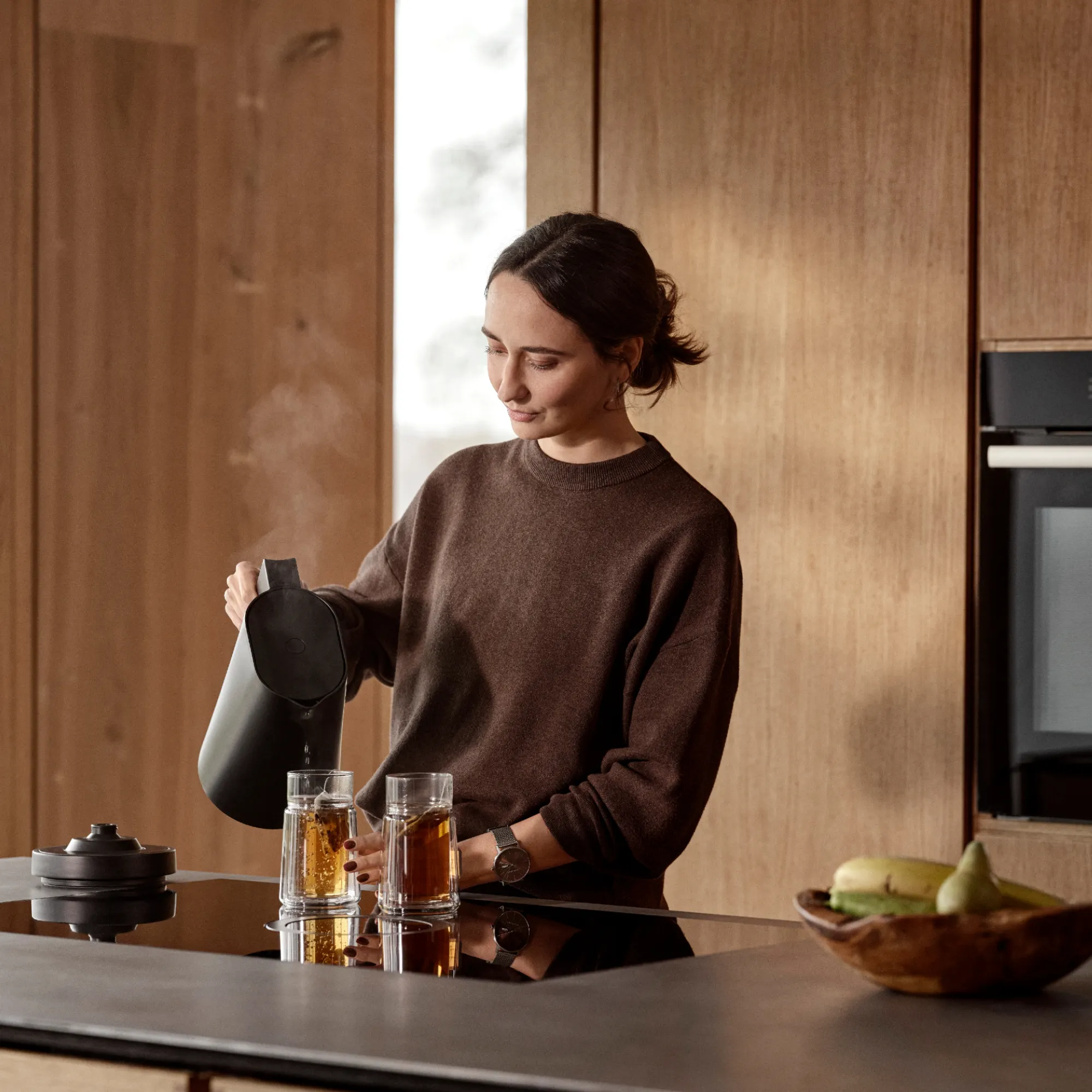 image kawa, czajnik, kubki, szklane, drewniane