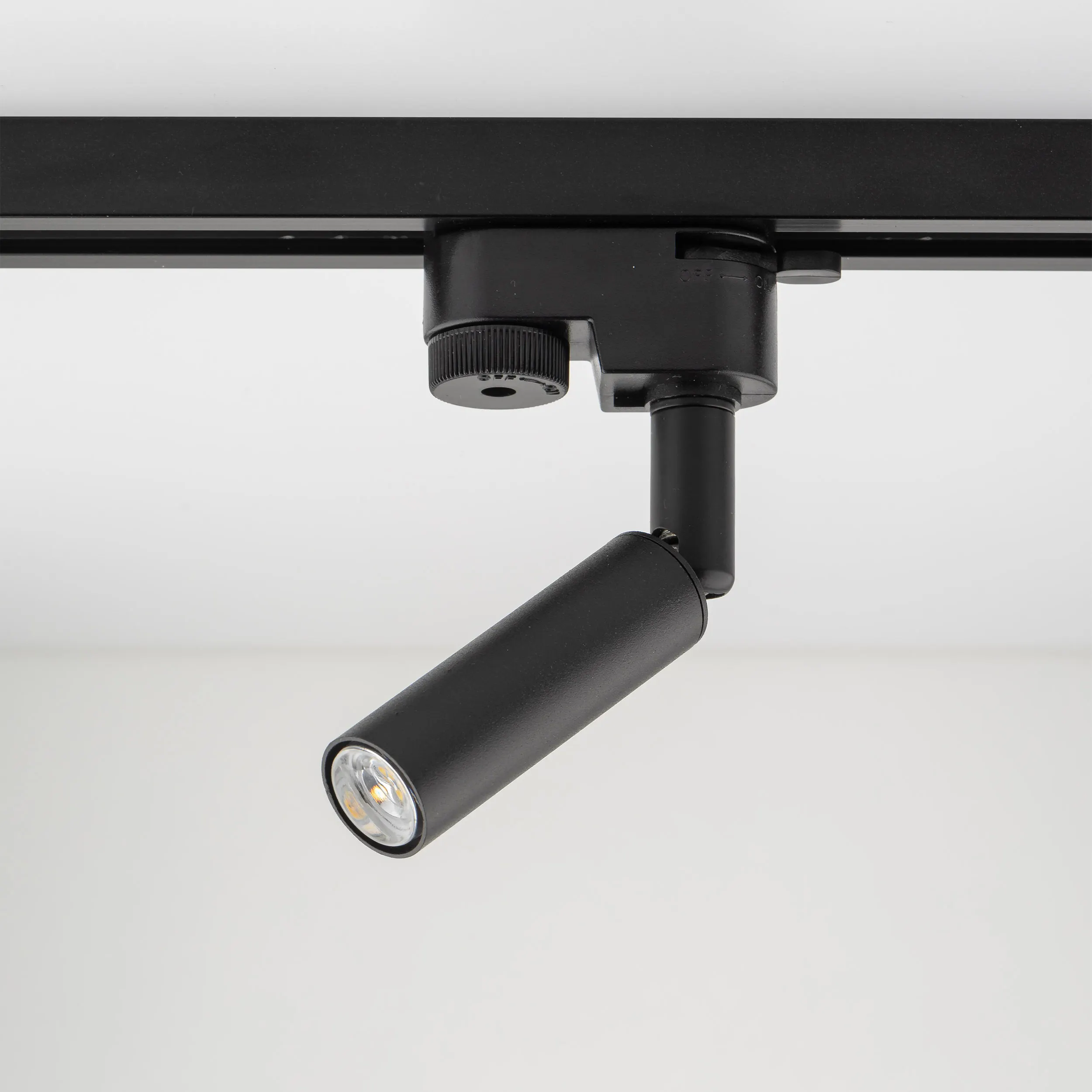 Lampa listwowa TRACER czarna regulowana 16x13x11cm - TK_4958