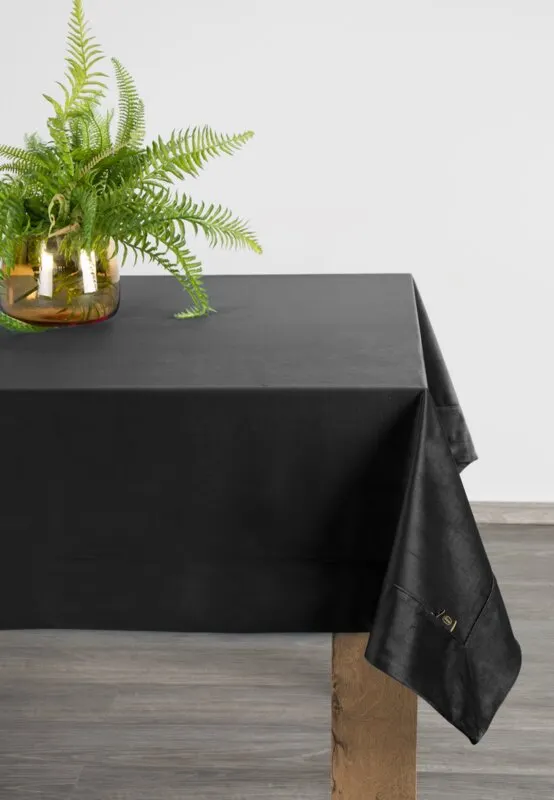 OBRUS VELVET 145 X 220 CM CZARNY OBRUS VELVET 145 X 220 CM CZARNY
