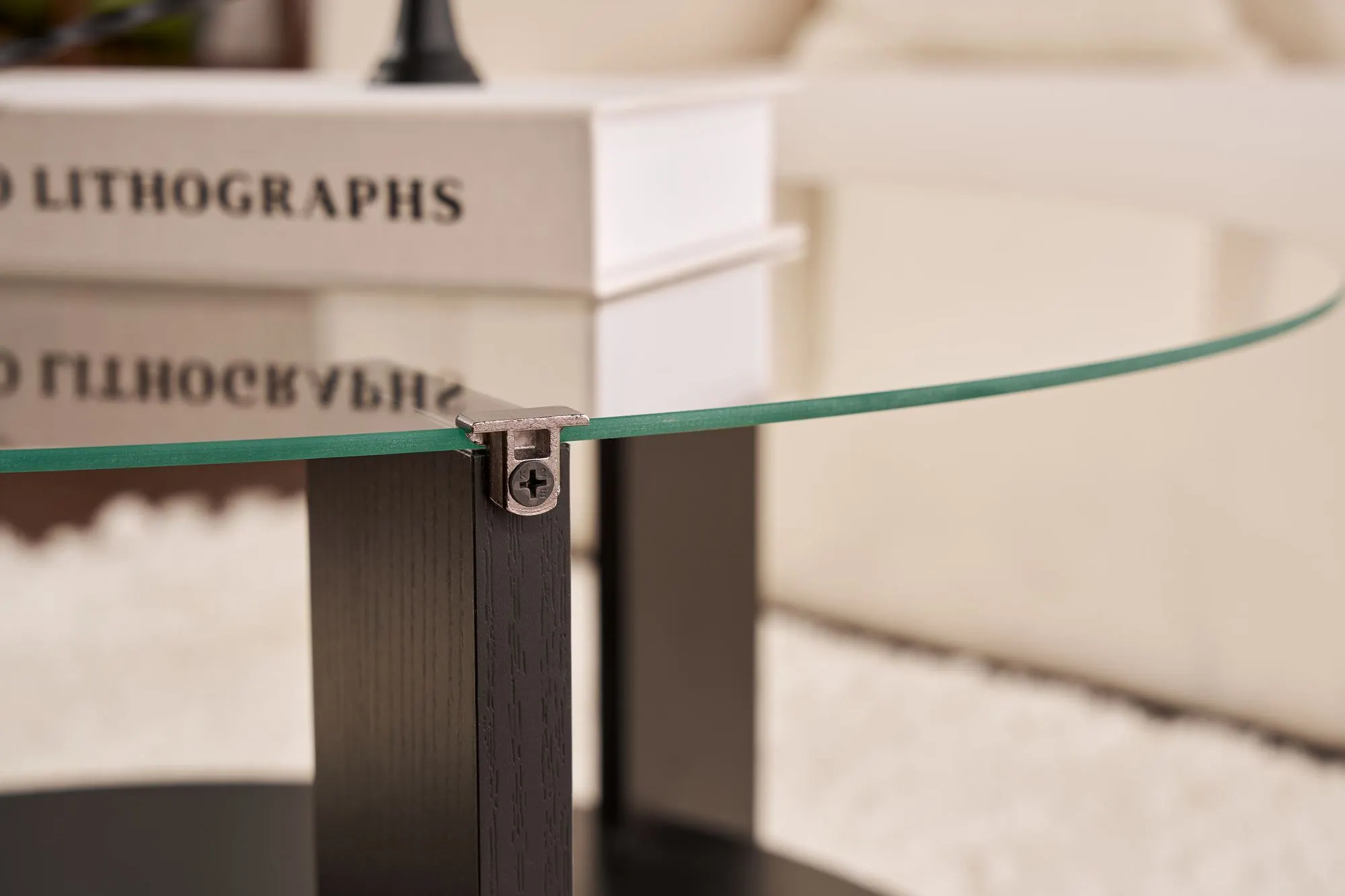 Stolik kawowy okrągły z półką CLARA 75 cm czarny efekt drewna blat transparentny - ASI_668NRD1109