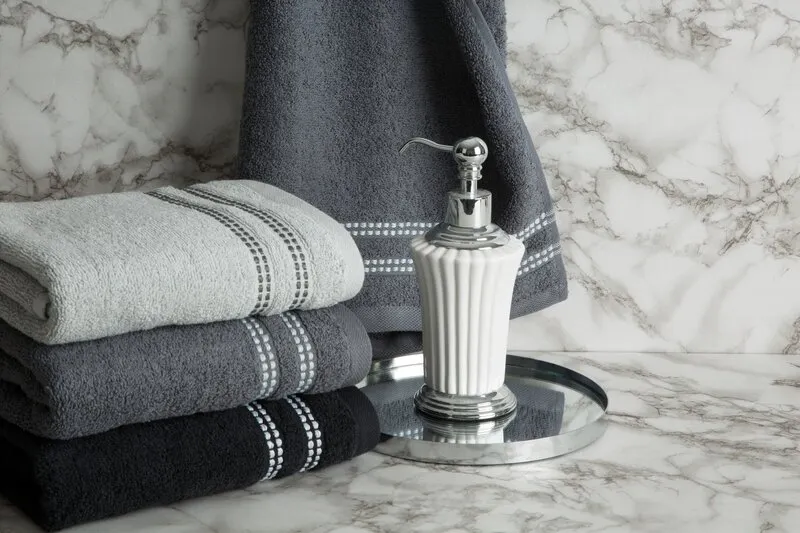 RĘCZNIK ALLY (03) 50 X 90 CM CZARNY - EU_427560