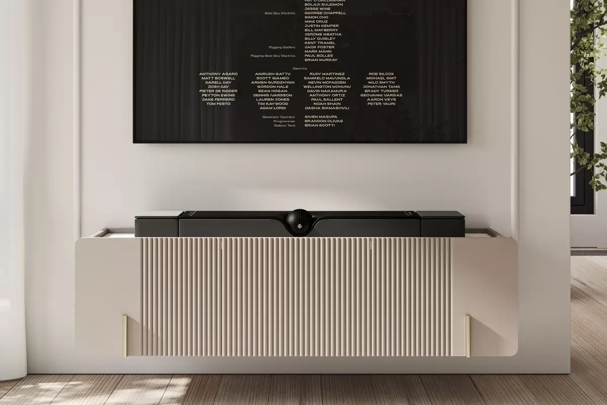 MALMI Szafka RTV 150 2D1SZ - cashmere / crema bianca / wisząca / złote uchwyty - B_162320