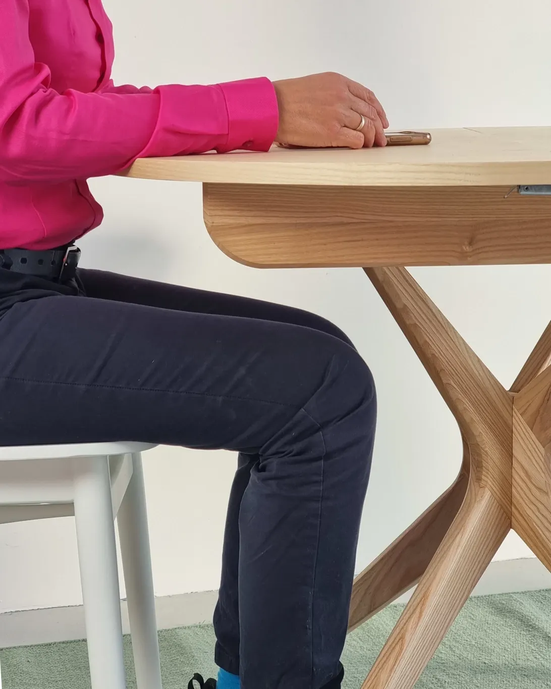 Stół okrągły rozsuwany JUBI 90x90-130 cm jesion naturalny - NRGBTJ_ASH_E