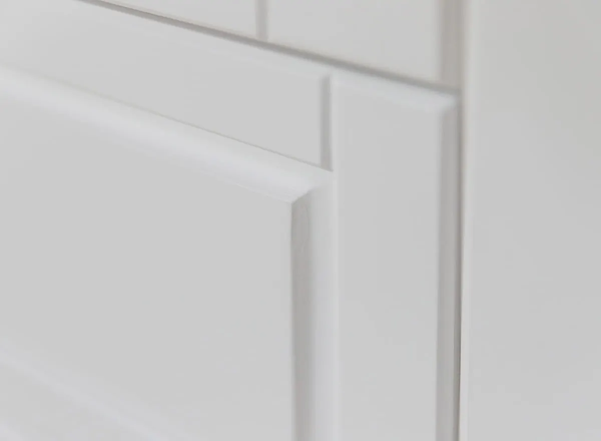 Witryna MARONE ELITE 4-drzwiowa z szufladą - biały, złocisty - PLMEL02