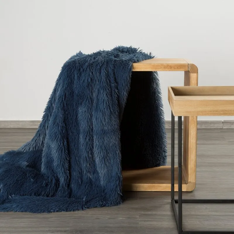 Koc futerkowy D91 TIFANY 1 150 X 200 cm Granatowy Koc futerkowy D91 TIFANY 1 150 X 200 cm Granatowy