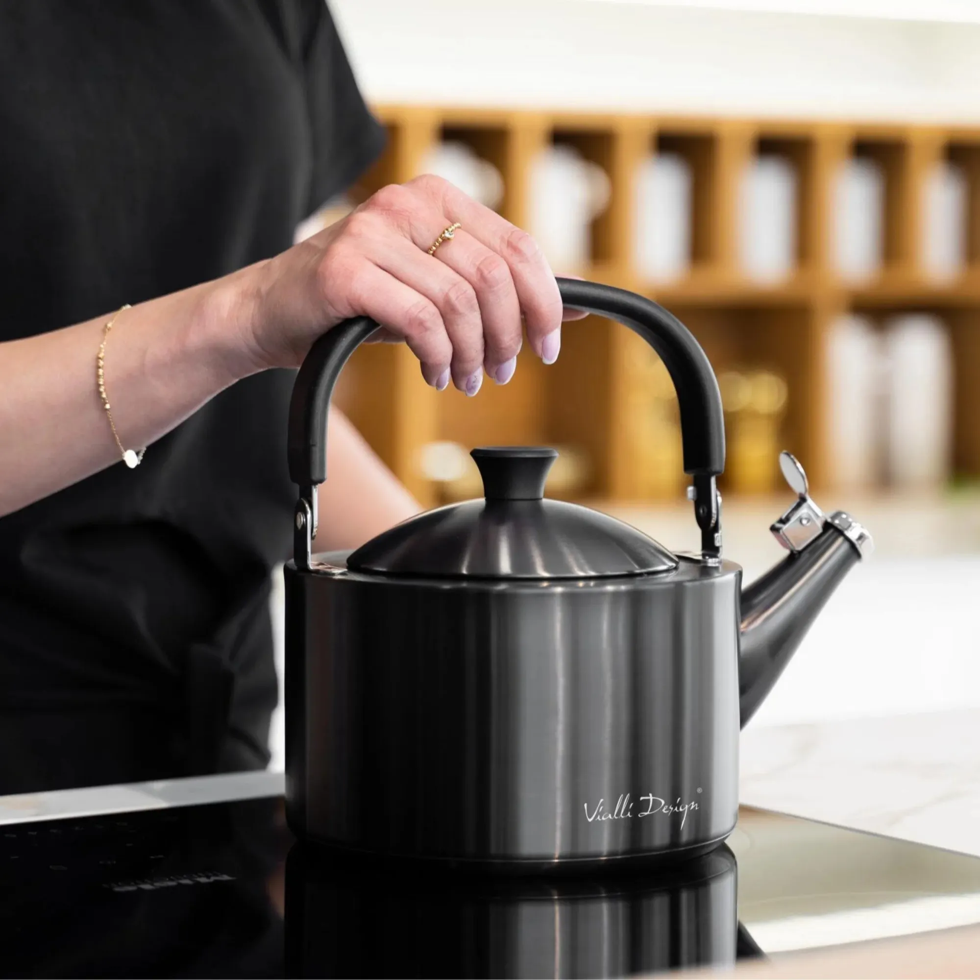 czajnik, kociołek, metalowy, czarny, design