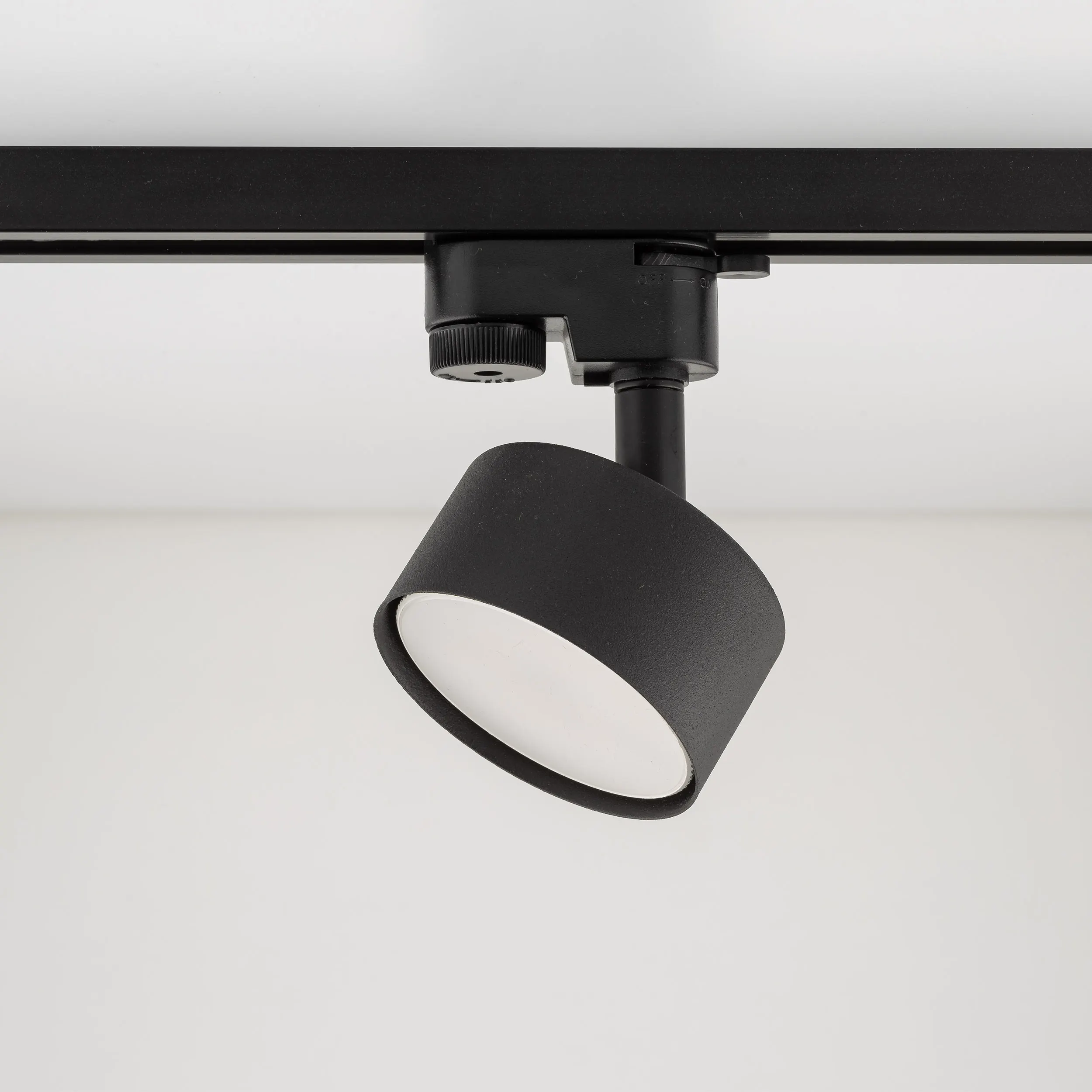 Reflektor listwowy TRACER czarny regulowany 14x11x8cm - TK_4398