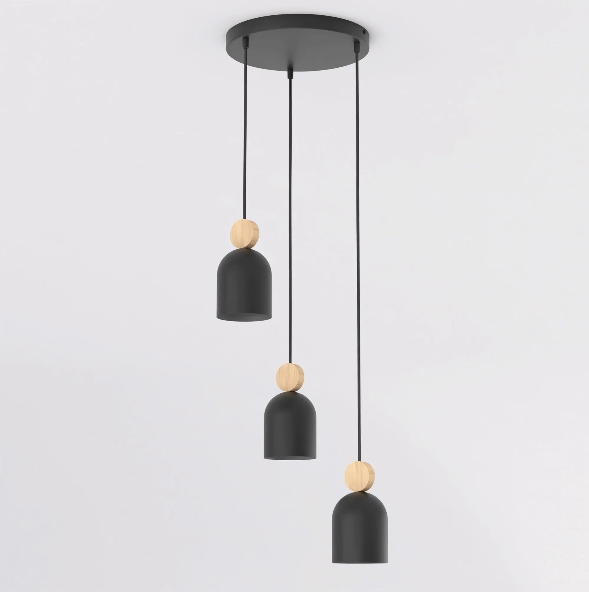 lampa wisząca, pendant lamp, czarna, drewniany akcent, trzy źródła światła