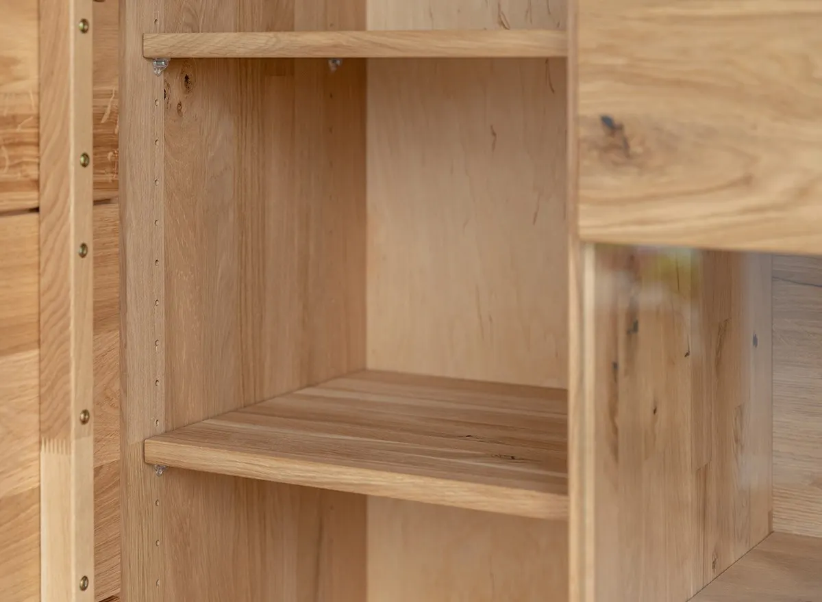 Witryna drewniana szklana DIVISIONE oświetleniem prawa dąb olejowany - ZIDIV02R