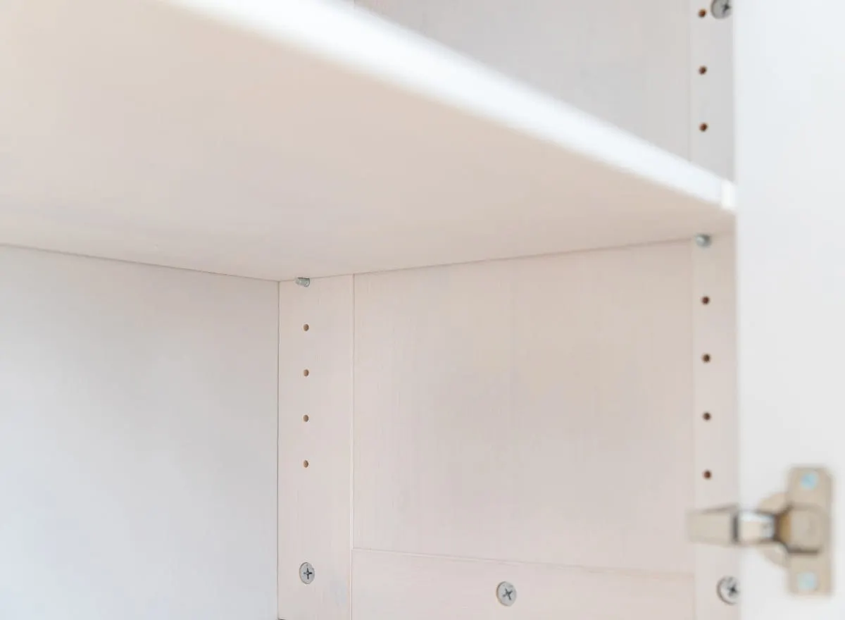 Komoda na buty MARONE ELITE 2-drzwiowa z szufladą - biał, złocisty - PLMEL25