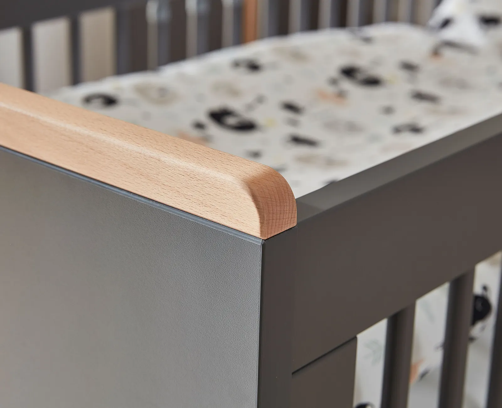 Łóżeczko SNAP z regulacją wysokości materaca 140x70 szare - PIN_023-011-162