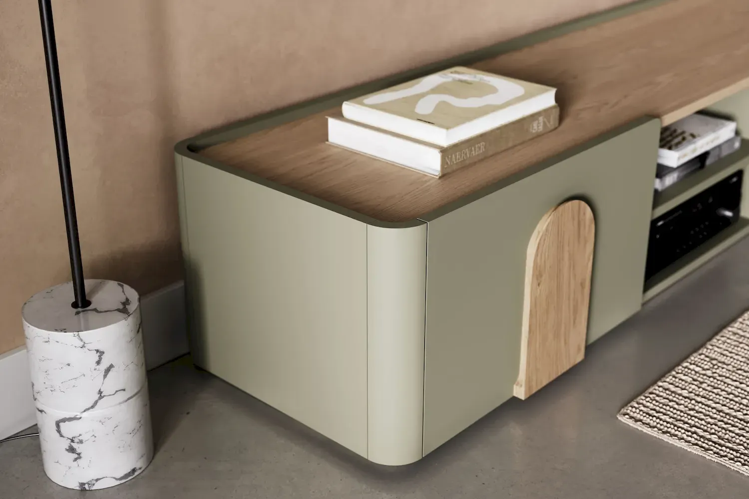 Szafka RTV z klapą i szufladą AMILIO 170 - eukaliptus dąb baltic dune uchwyty dąb naturalny - B_167074