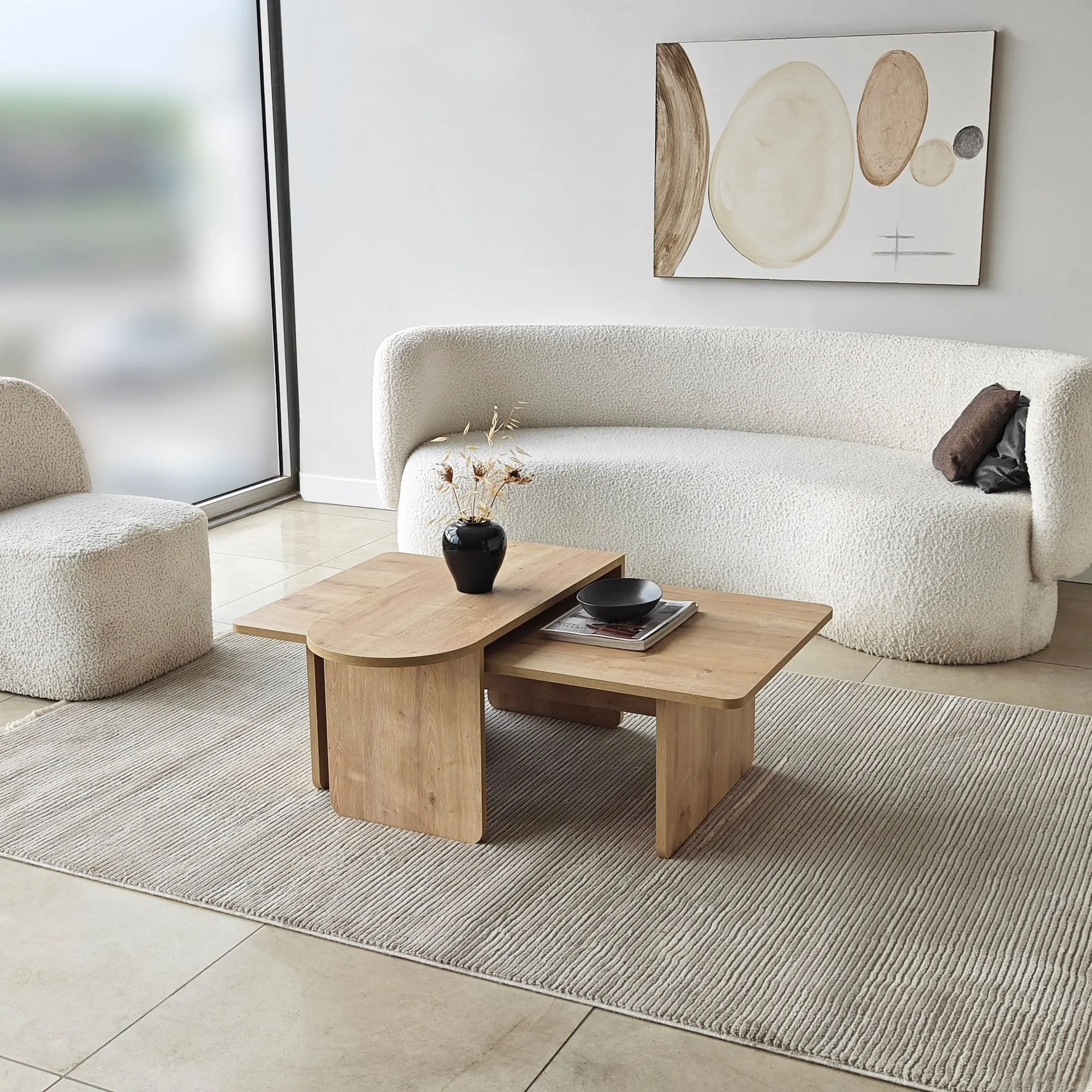 sofa, stolik kawowy, drewniany, tapicerowany, wnętrze skandynawskie