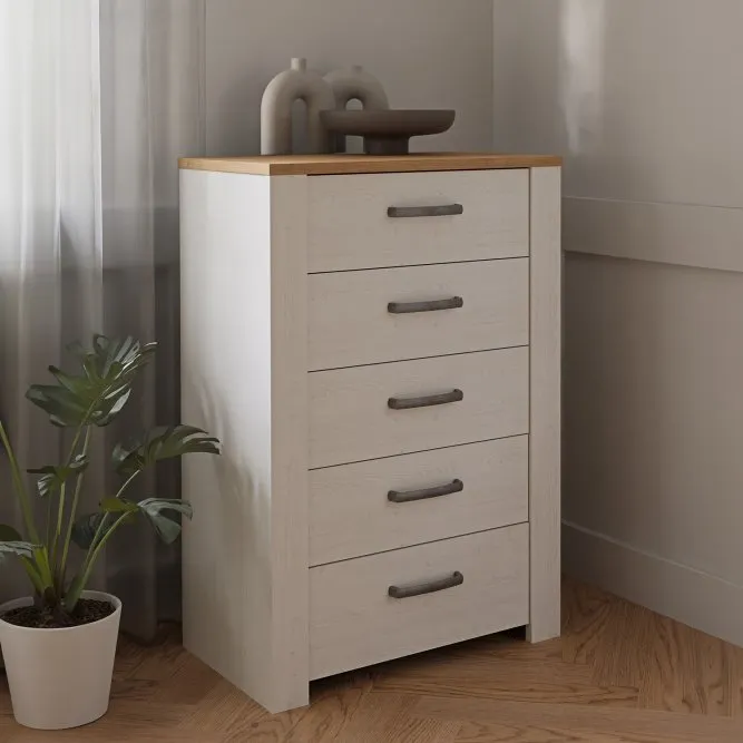 Komoda wysoka z 5 szufladami CHISBURY - dąb riviera, modrzew jasny sibu - BHLK311-M482