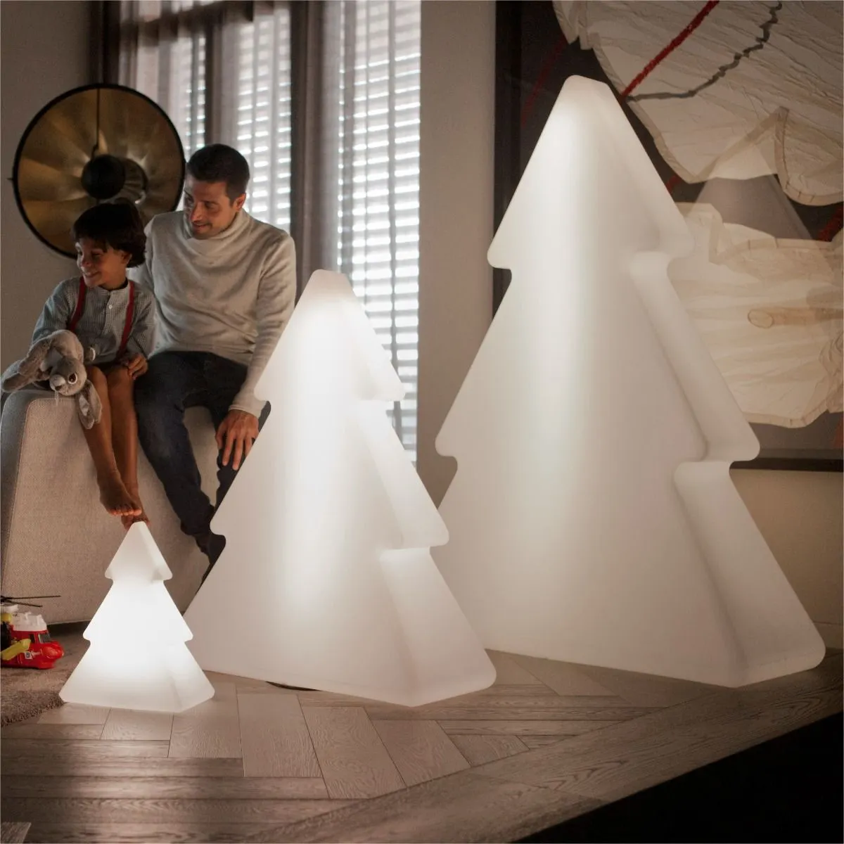 lampy, świąteczne ozdoby, dekor LED, choinki, świąteczny nastrój