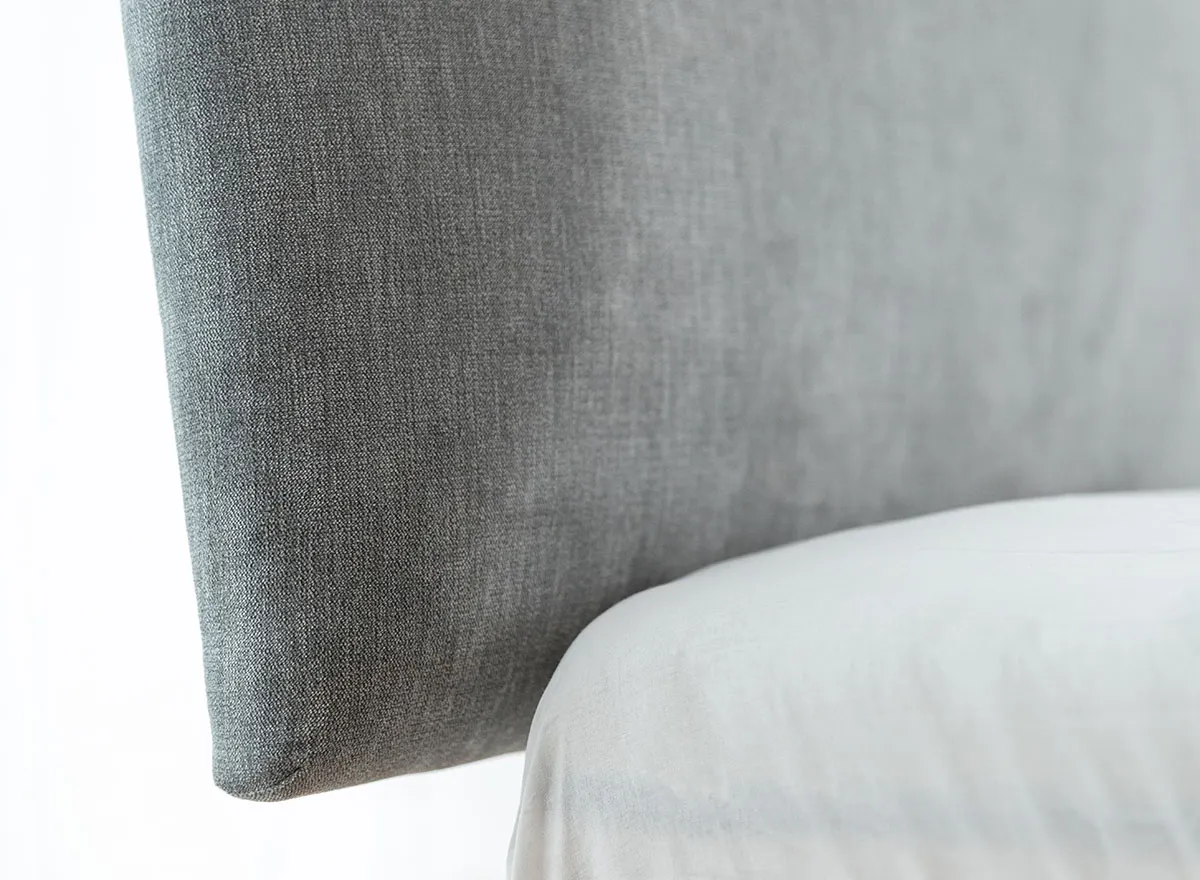 Łóżko dębowe z tapicerowanym zagłówkiem CADI Dębowy Sen 160x200 dąb olejowany szary - ZICAD_160