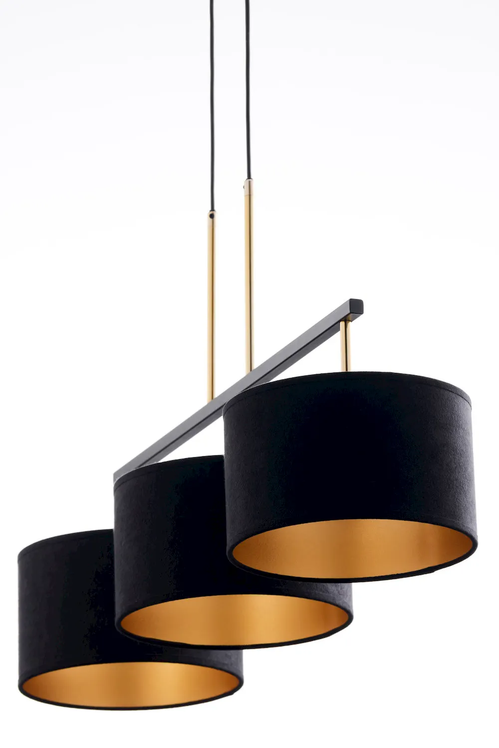 lampa wisząca, trzy cylindry, czarna oprawa, złote wnętrze, metalowy mocowanie