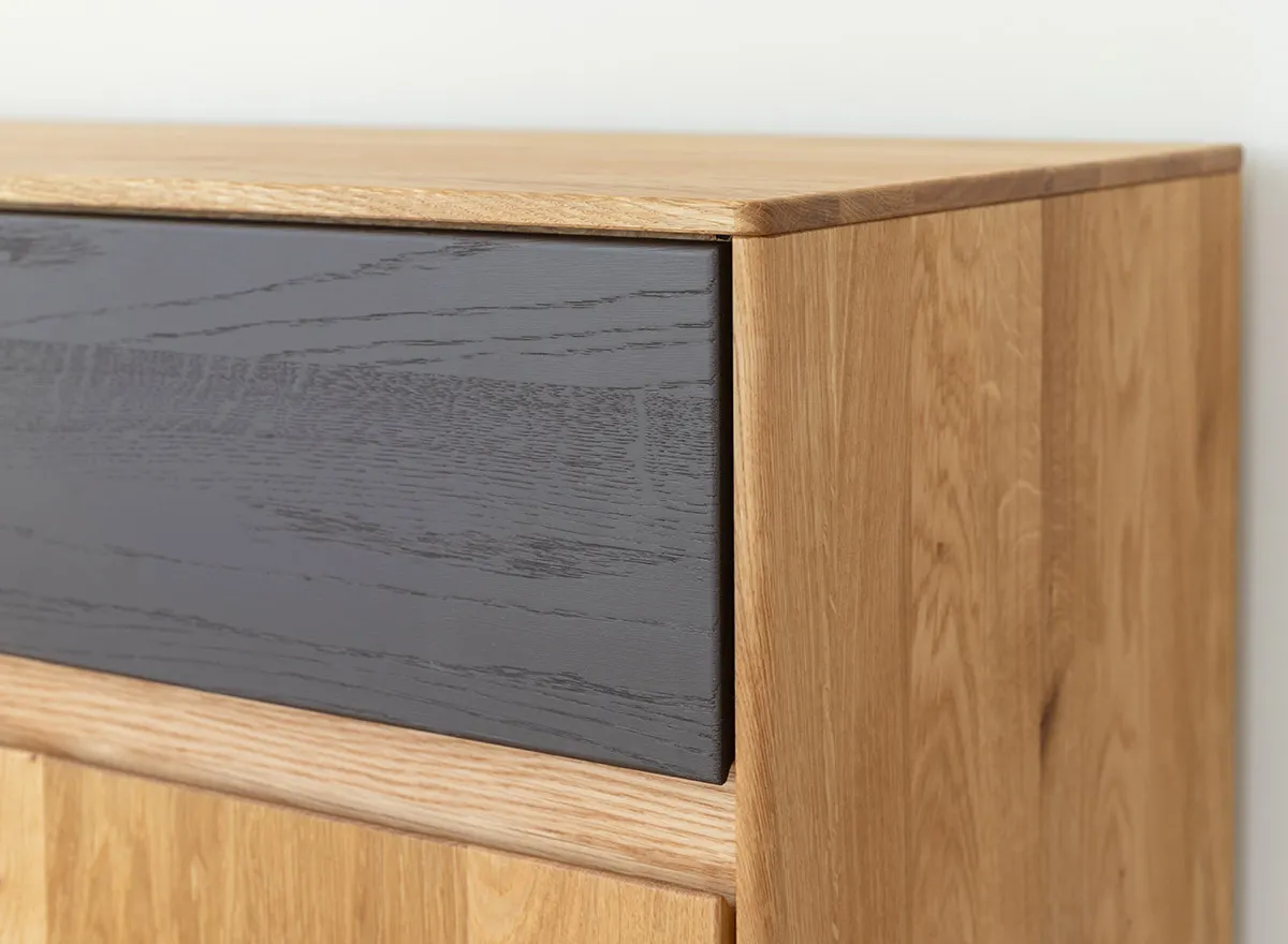 Komoda dębowa 2-drzwiowa z 1 szufladą SORA Dębowy Sen dąb olejowany grafit - ZIKOM3_F_1.2