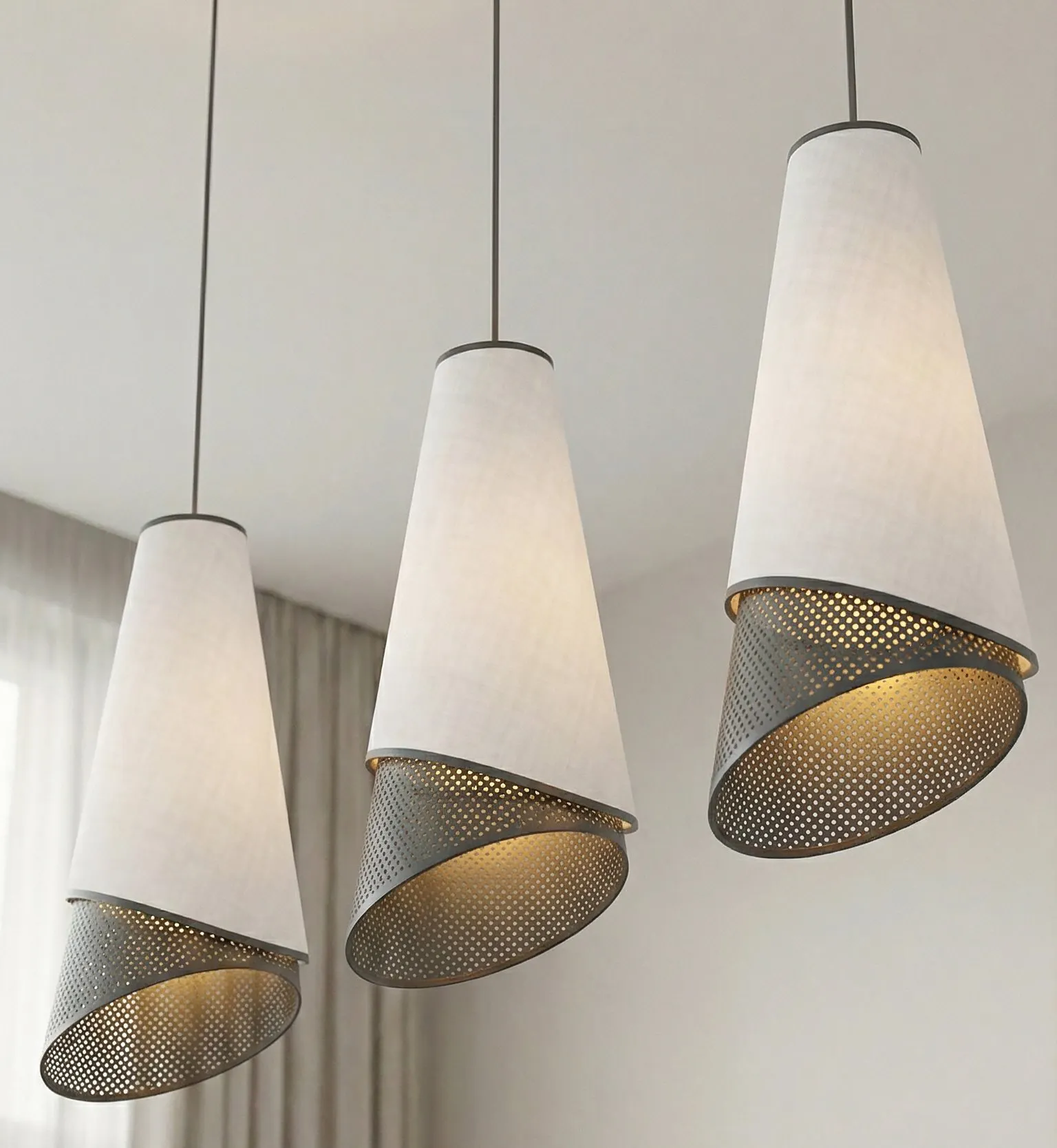 image lampa wisząca, kinkiet, stal nierdzewna, białe abażury, okrągłe perforacje