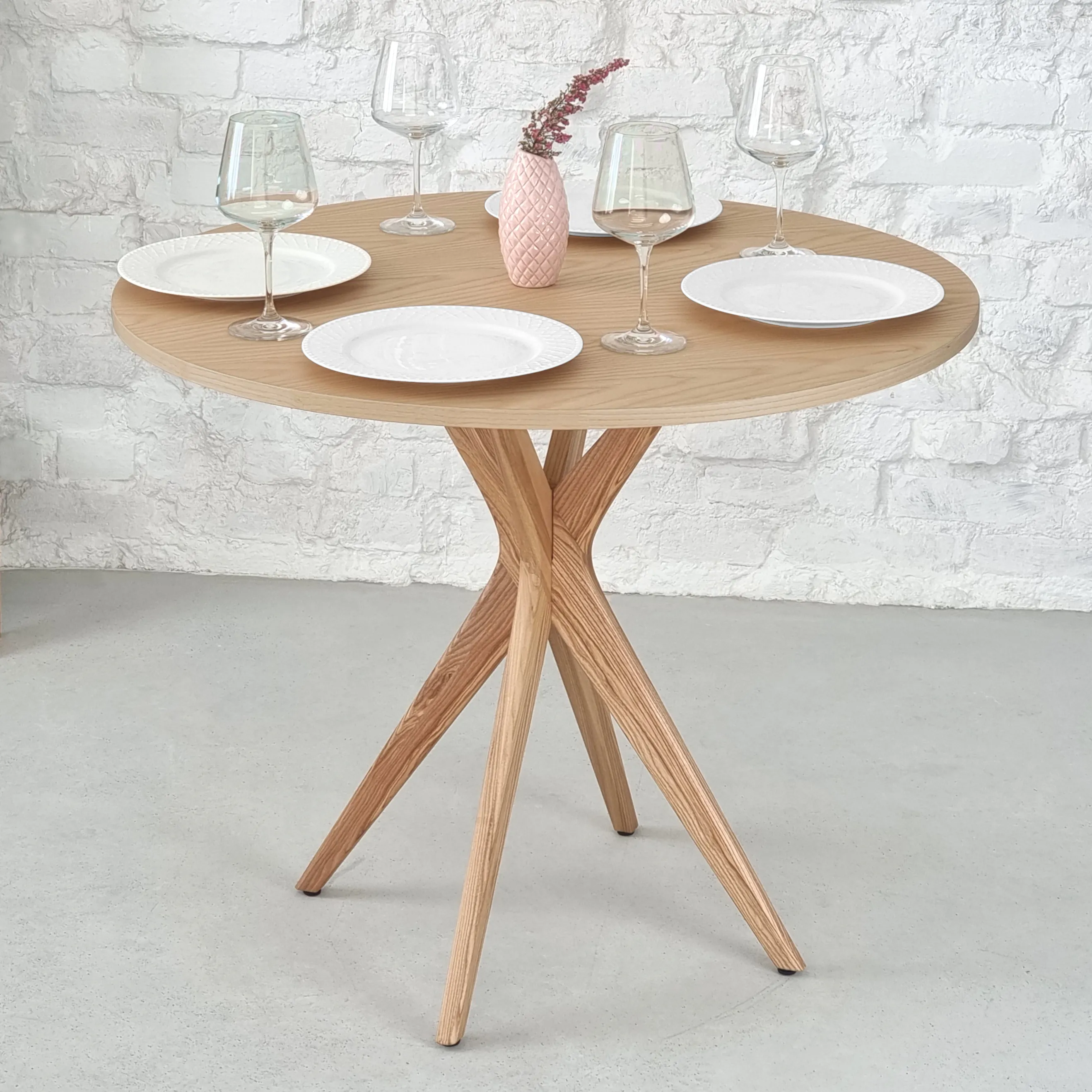 Okrągły stół jadalniany JUBI śr. 60cm naturalny - NRAGABATJ60_ASH