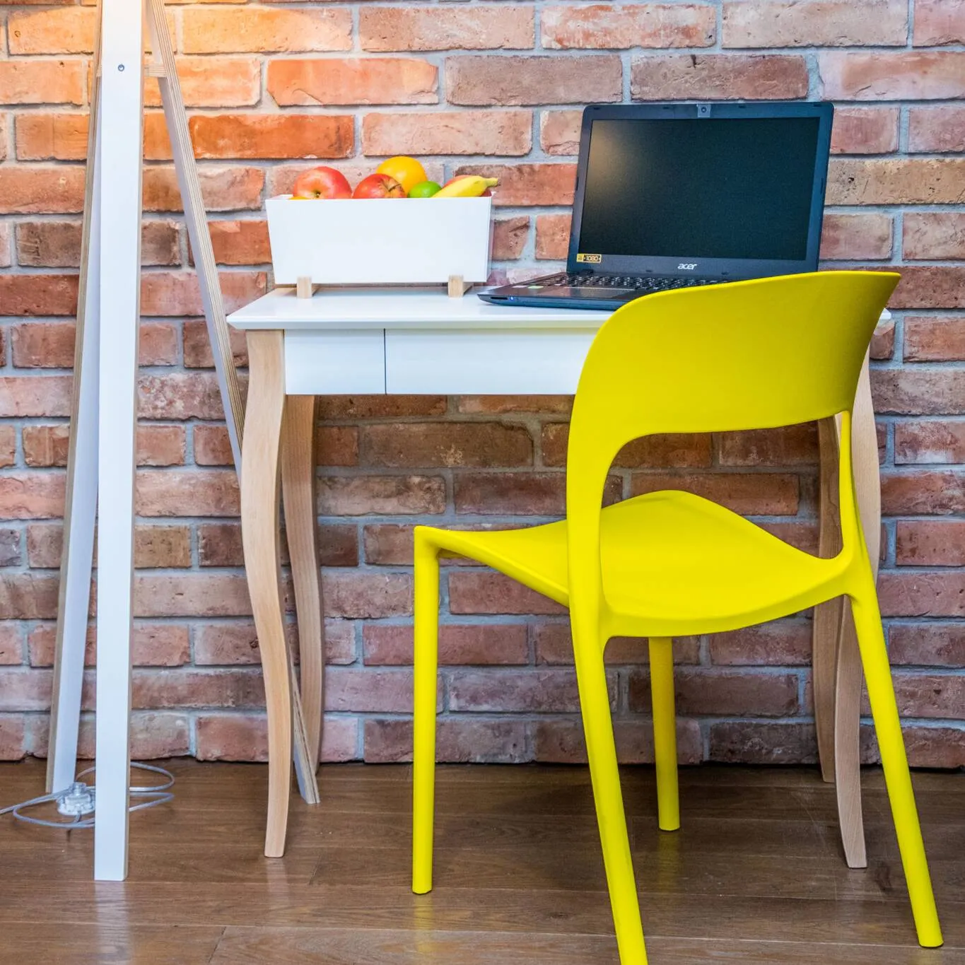 Biurko z szufladą LILLO 85x40 miętowy blat/czarne drewniane nogi - NRAGABAWDLIL211B