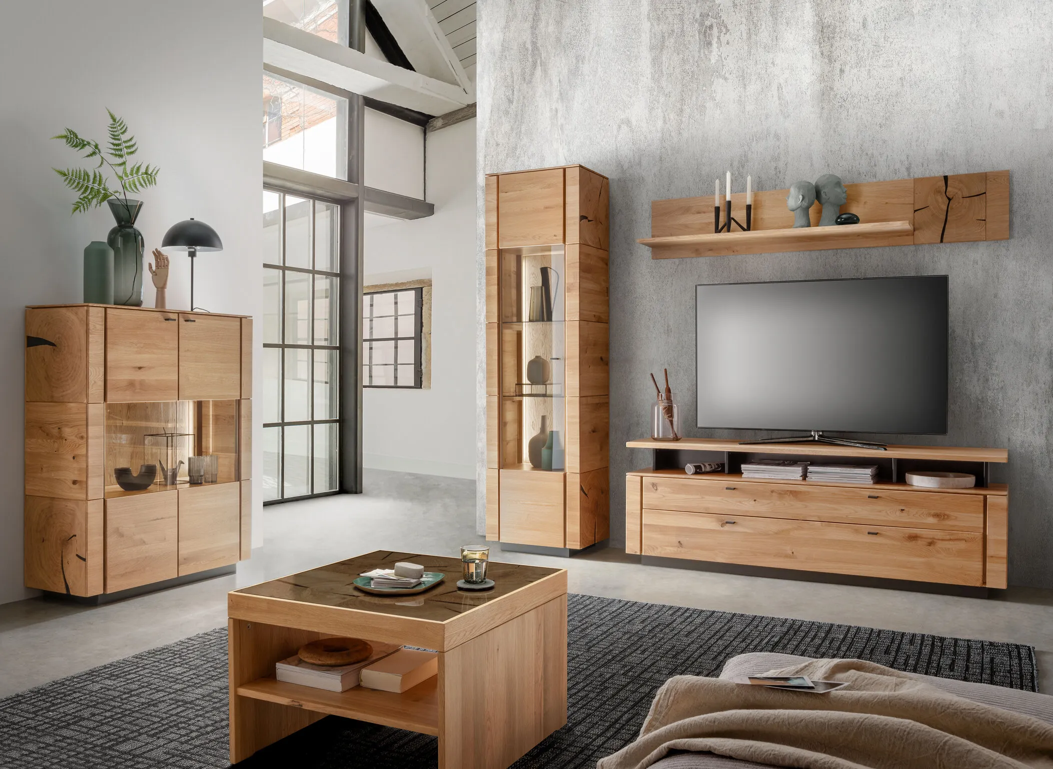 Witryna dębowa PRESENT 59x207 z oświetleniem led - GK_103623010202