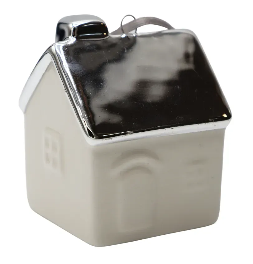 Zawieszka ceramiczna DOMEK ze srebrnym dachem biały Zawieszka ceramiczna DOMEK ze srebrnym dachem biały