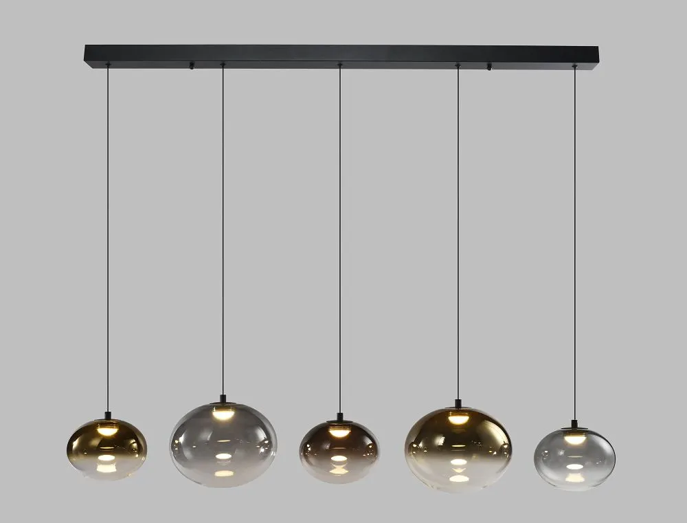 image lampa wiszaca, pendant lamp, szklane klosze, zestaw polaceny, oswietlenie sufitowe