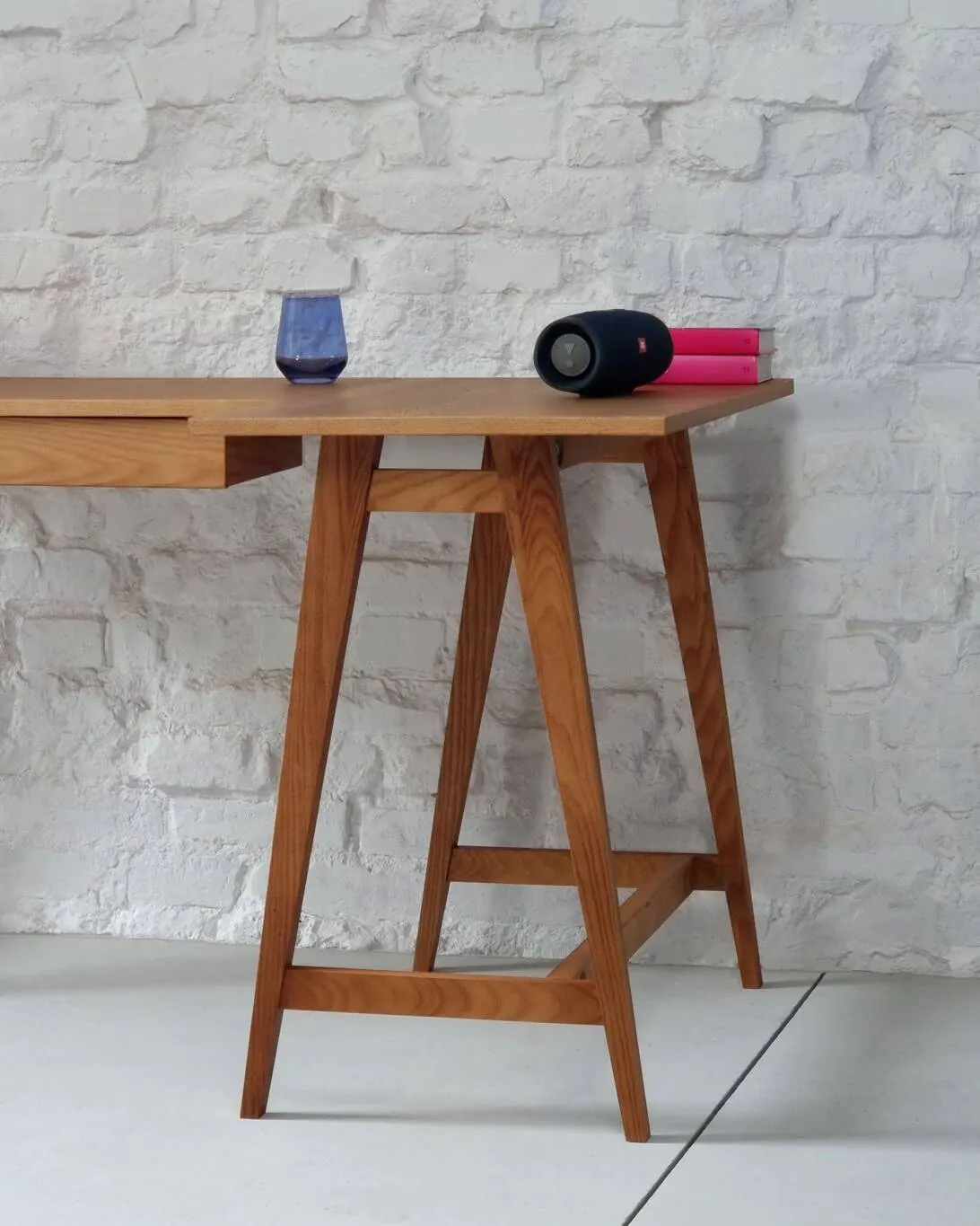 Biurko narożne z szufladami LUKA prawostronne 135x86 kolor dąb - NRGB_CDLUK2OAK_R