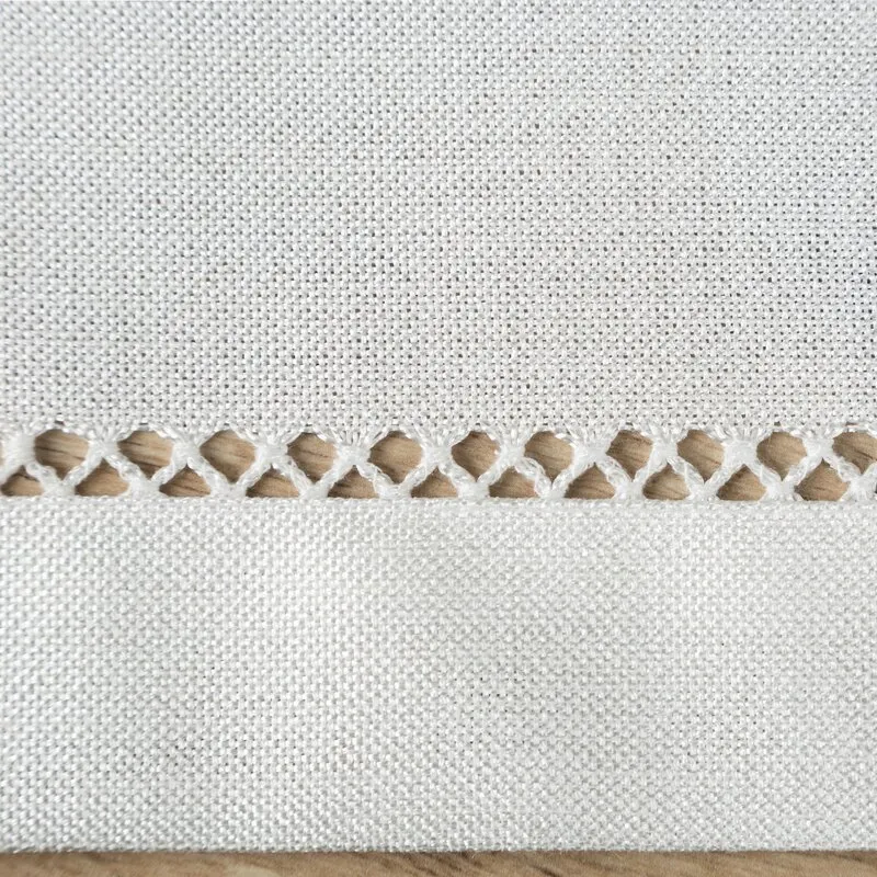 OBRUS EMILY 40 X 180 CM BIAŁY - EU_382229