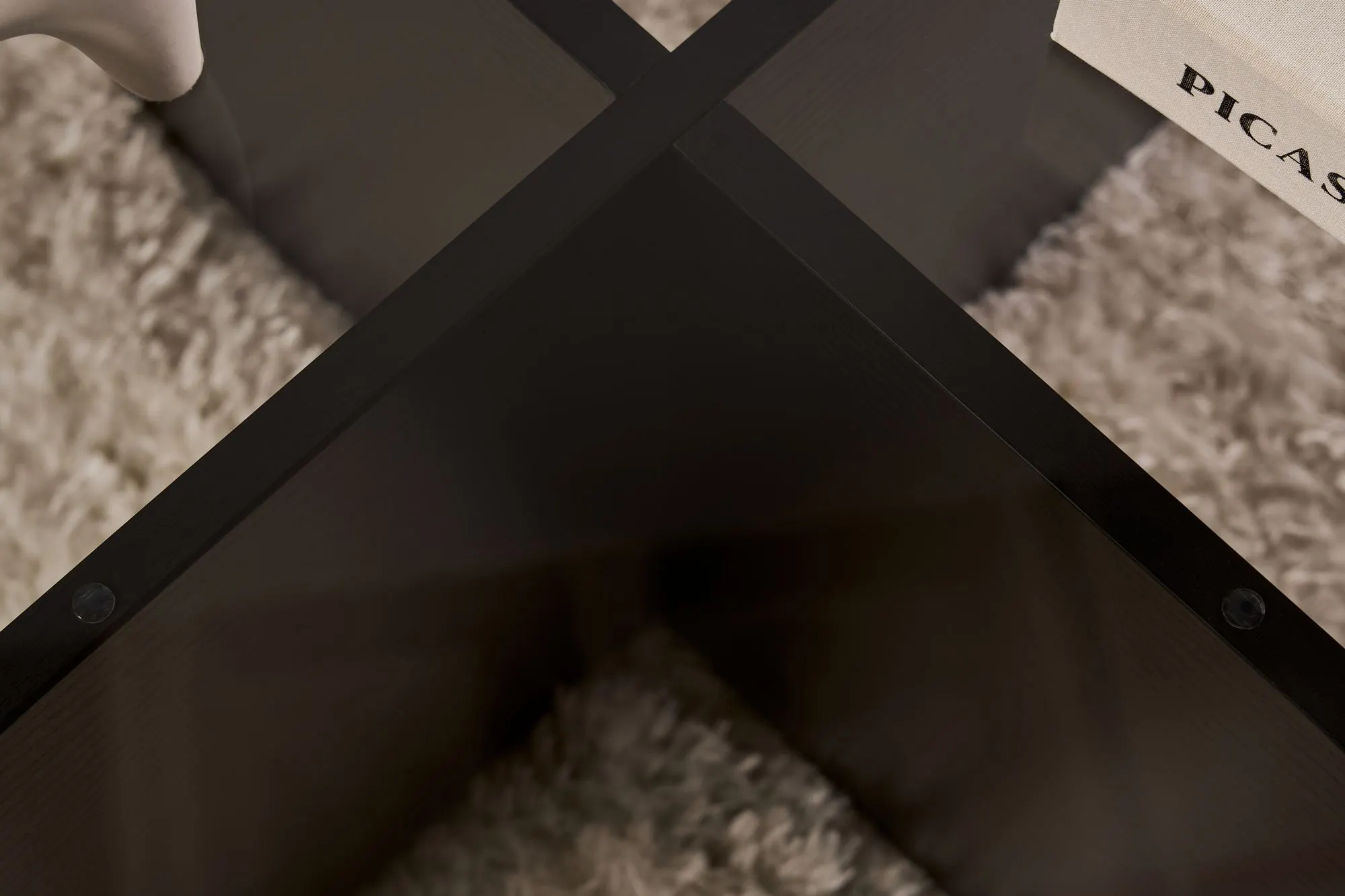 Stolik kawowy okrągły AERIS 75 cm czarny szklany blat transparentny - ASI_668NRD1103