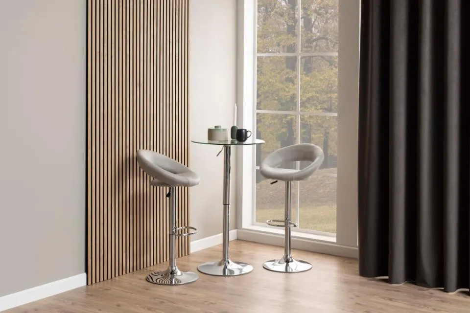 stół-barowy, krzesełko barowe, kieliszki, szklany stół, stolik-barowy