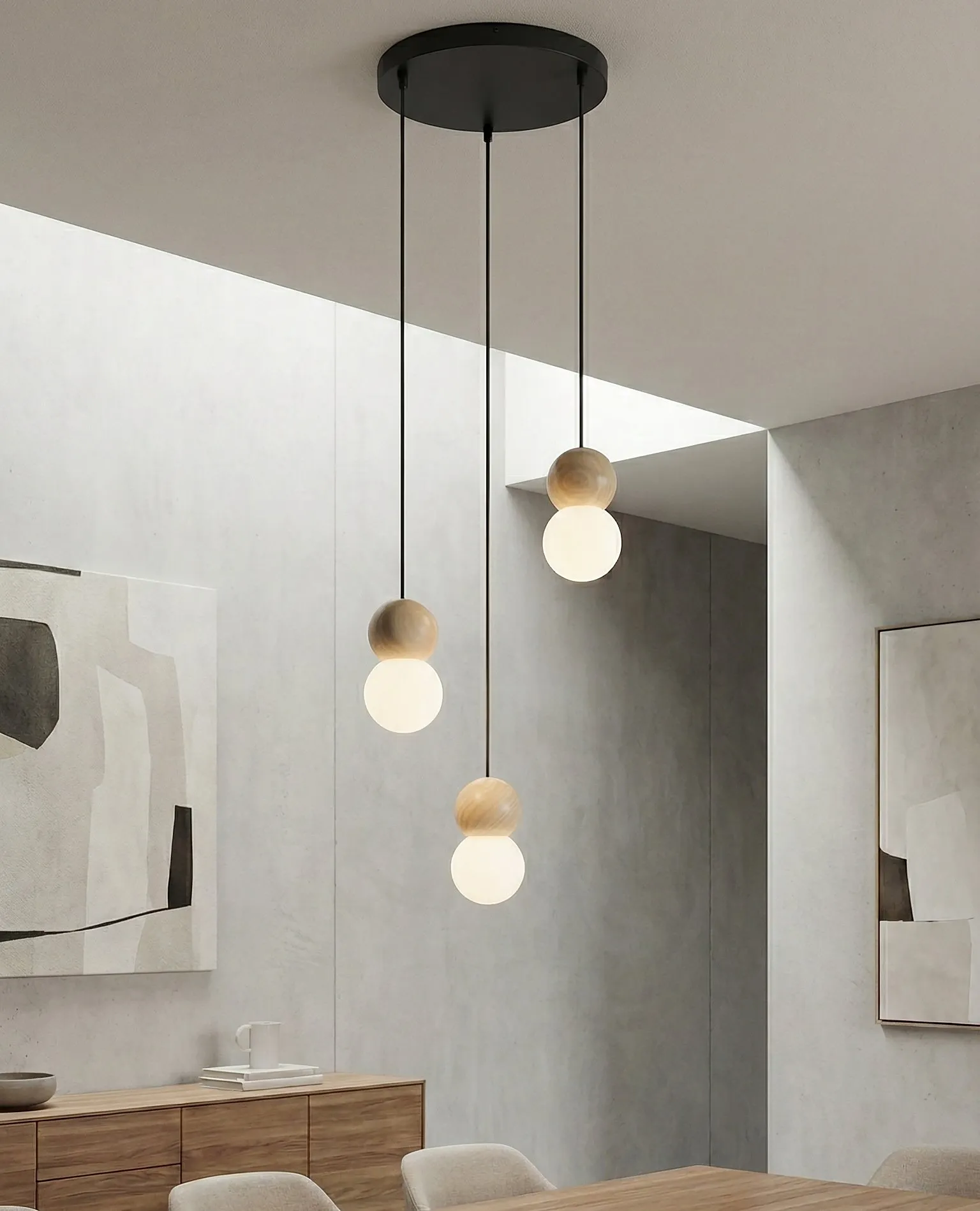 lampa wisząca, kule lampy, drewniane akcenty, jądra światła, design wnętrz