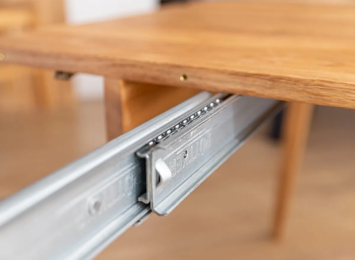 Stół dębowy okrągły ORBETELLO rozkładany 110-160 - dąb olejowany - KULSR110