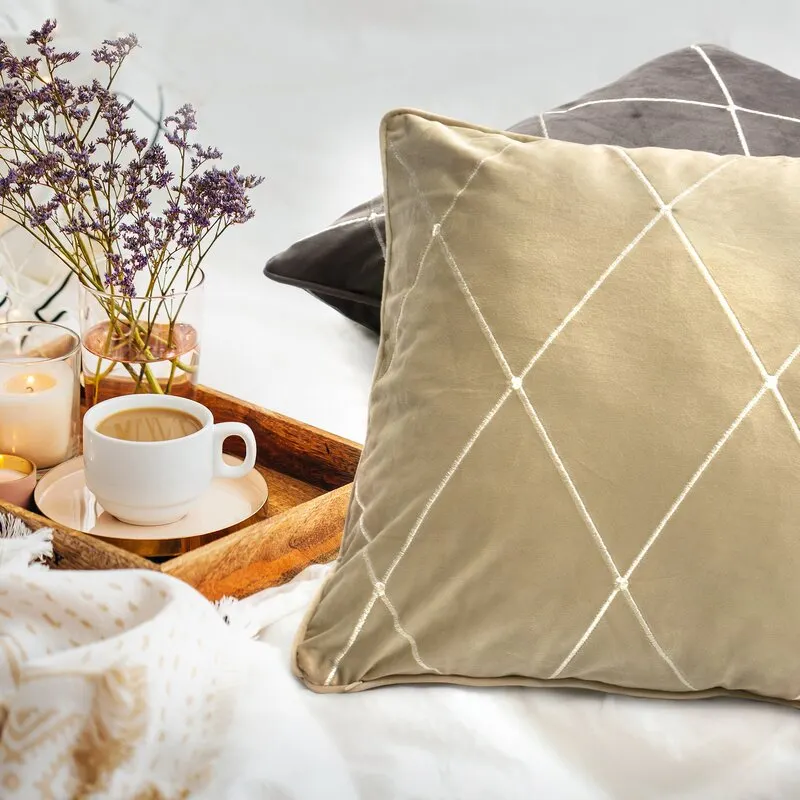 POSZEWKA DEKORACYJNA PIERRE CARDIN MARGO 45X45 CM STALOWY - EU_389722