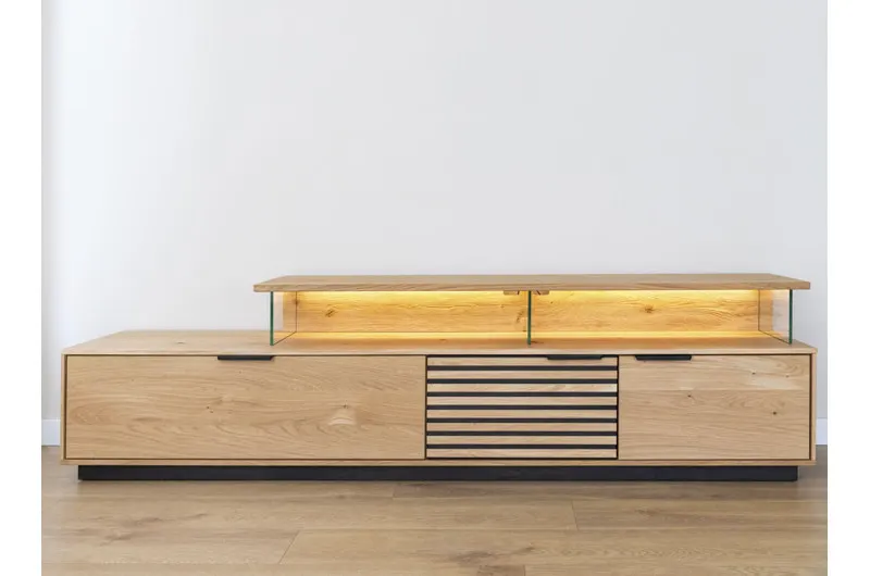 Szafka RTV dębowa wisząca lamele TIRANO Dąb olejowany, Czarny - ZITIR04L