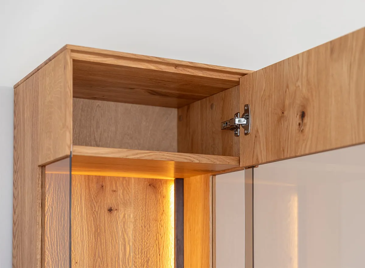 Witryna wąska dębowa COLLODI prawa z oświetleniem - dąb olejowany - ZICOL01P