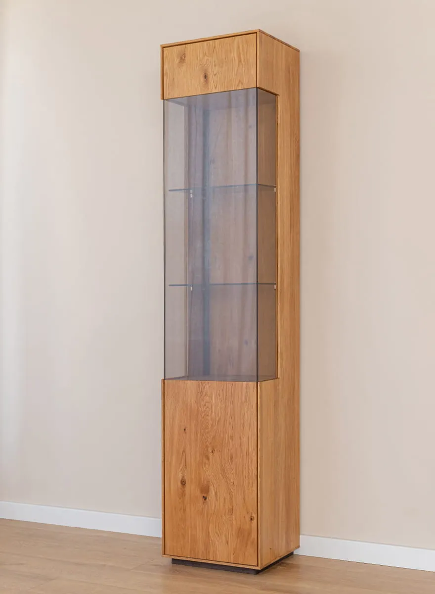 Witryna wąska dębowa COLLODI lewa z oświetleniem - dąb olejowany - ZICOL01L