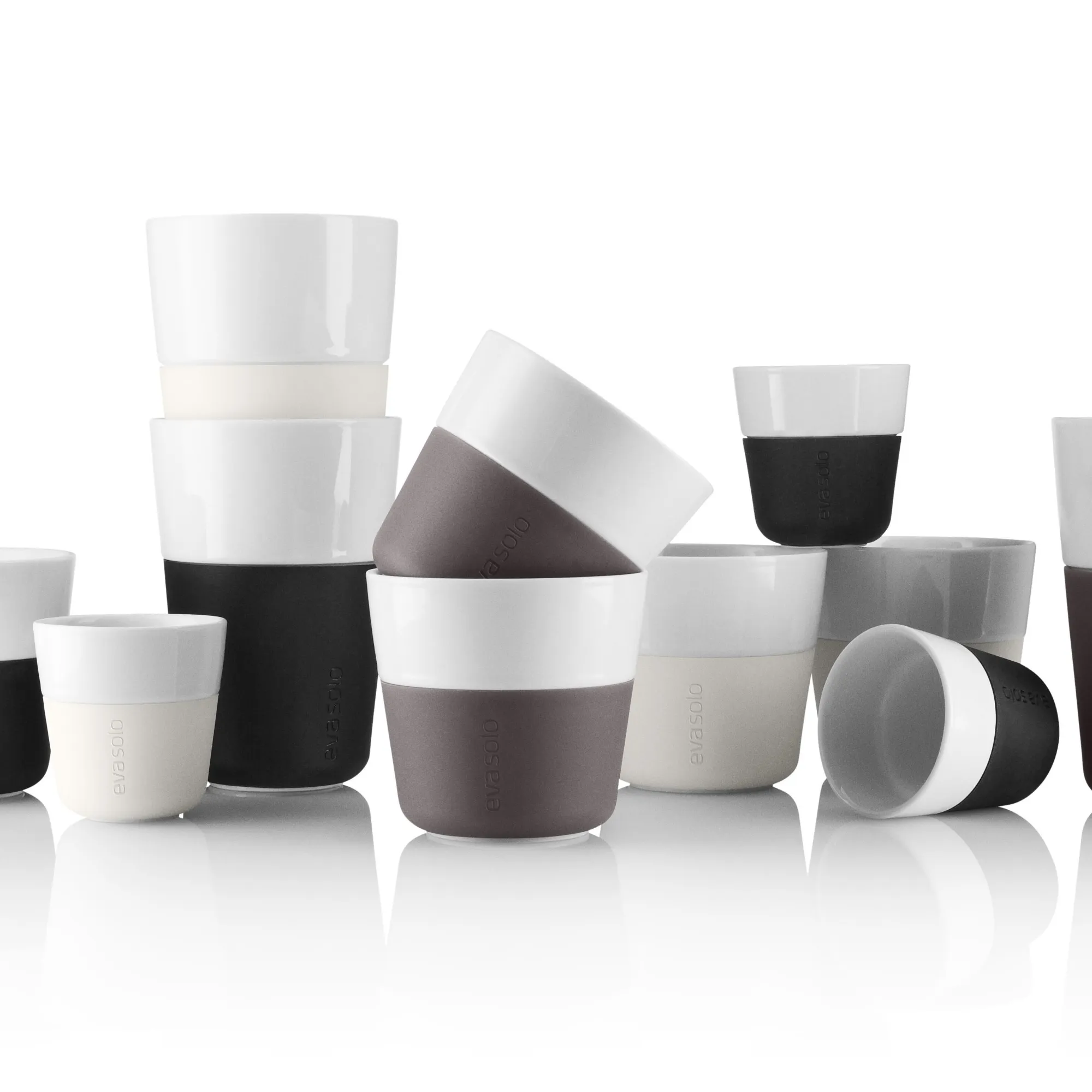 kubki, zestaw kubków, ceramika, kolor neutralny, minimalizm