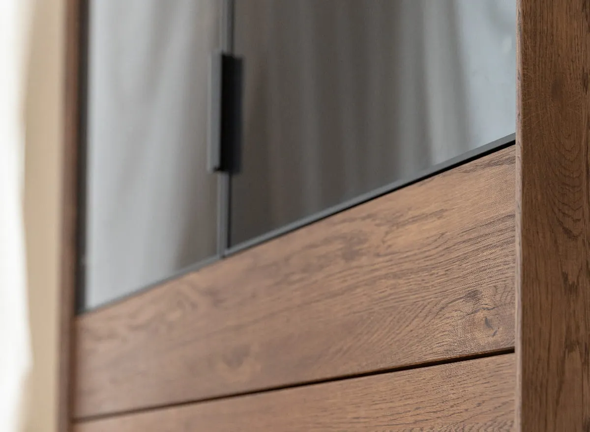 Witryna 2-drzwiowa z 3 szufladami MODERN LOFT dębowa - tabacco - PLMOL10ST