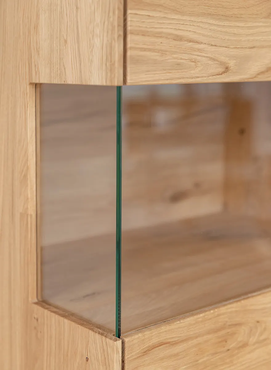 Witryna drewniana szklana DIVISIONE z oświetleniem lewa dąb olejowany - ZIDIV02L