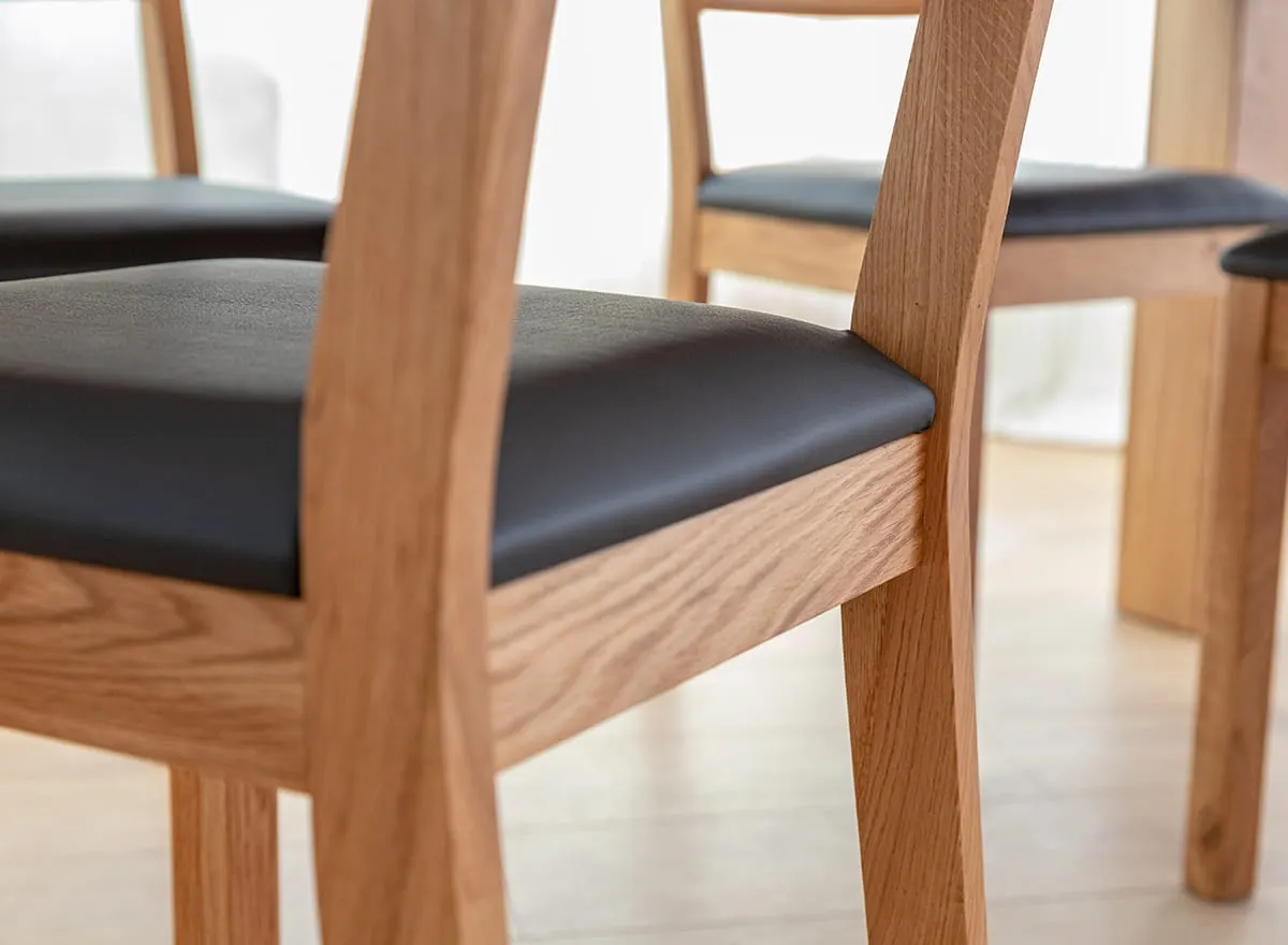 Krzesło drewniane PRATO czarne siedzisko dąb olejowany - KDBCZ