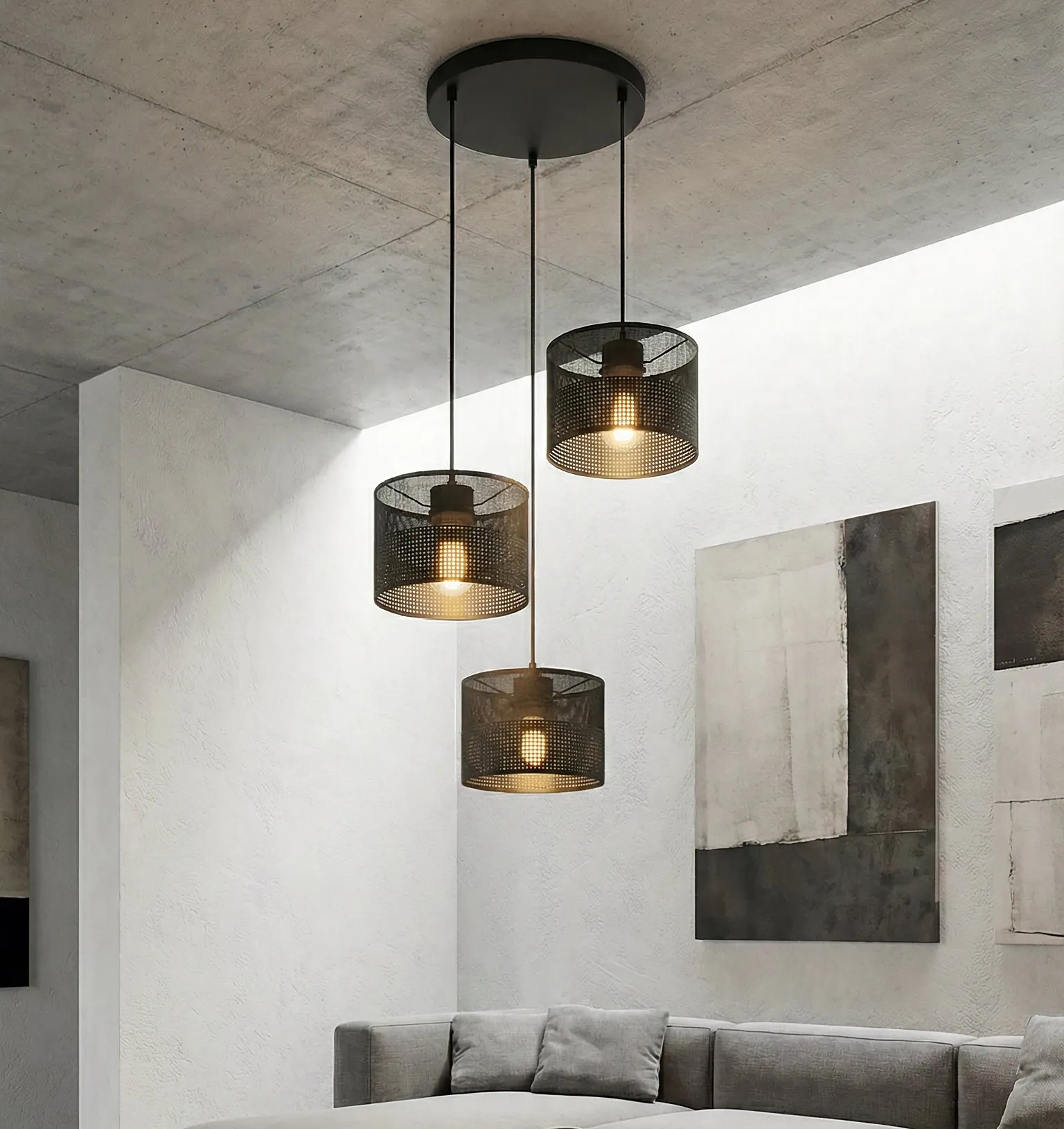 lampa wisząca, kinkiet trzygra, metalowa osłona, przewieszone lampy, industrialny design