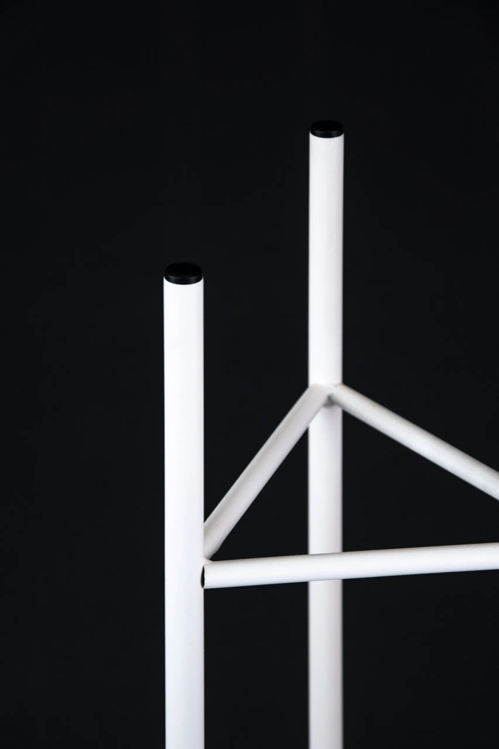 Kwietnik-stojak na donice METZ M metalowy biały - LD_TZ000149