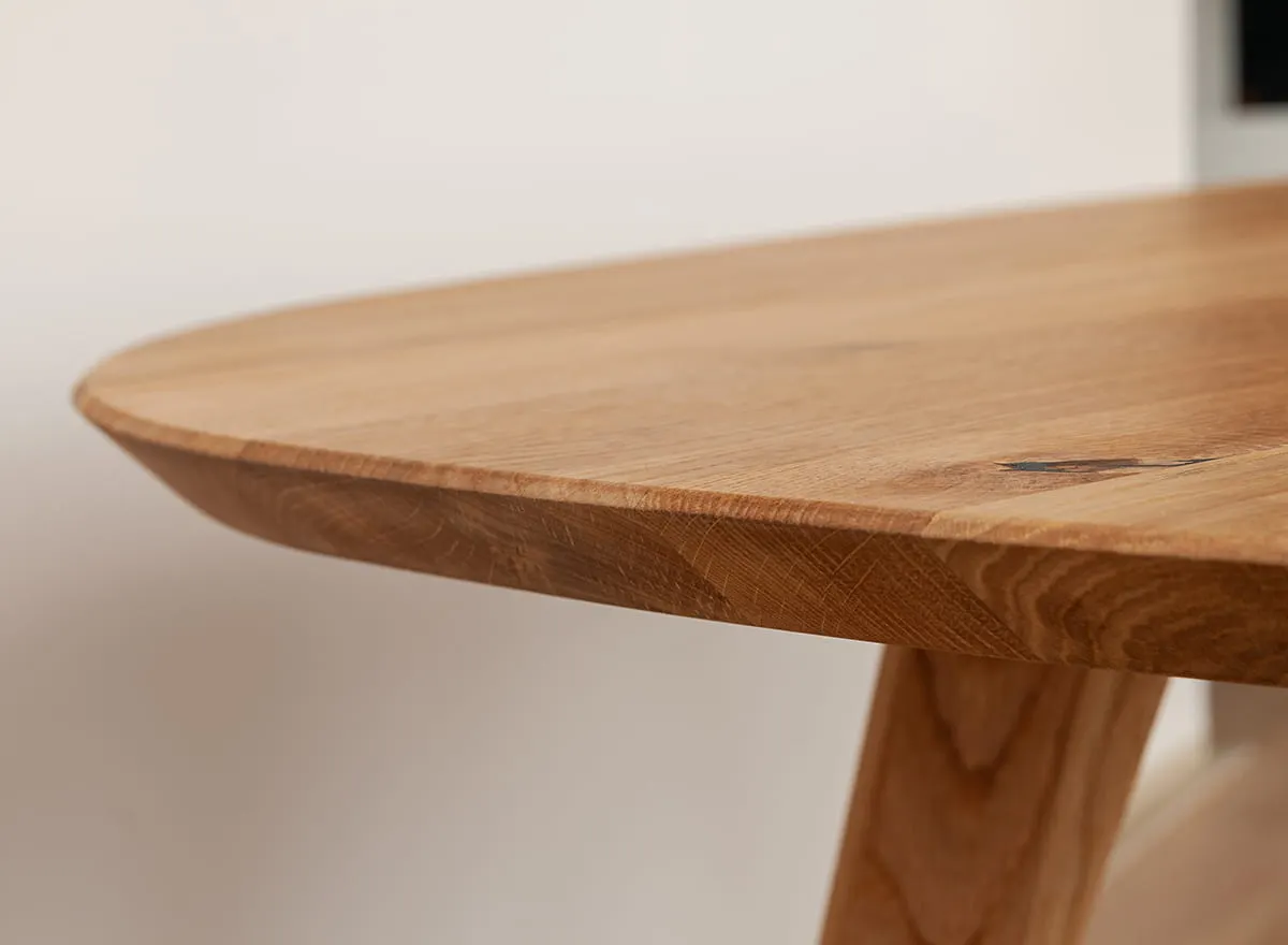 Stolik kawowy dębowy ORBETELLO owalny 67x68 cm - dąb olejowany - 3SORB54